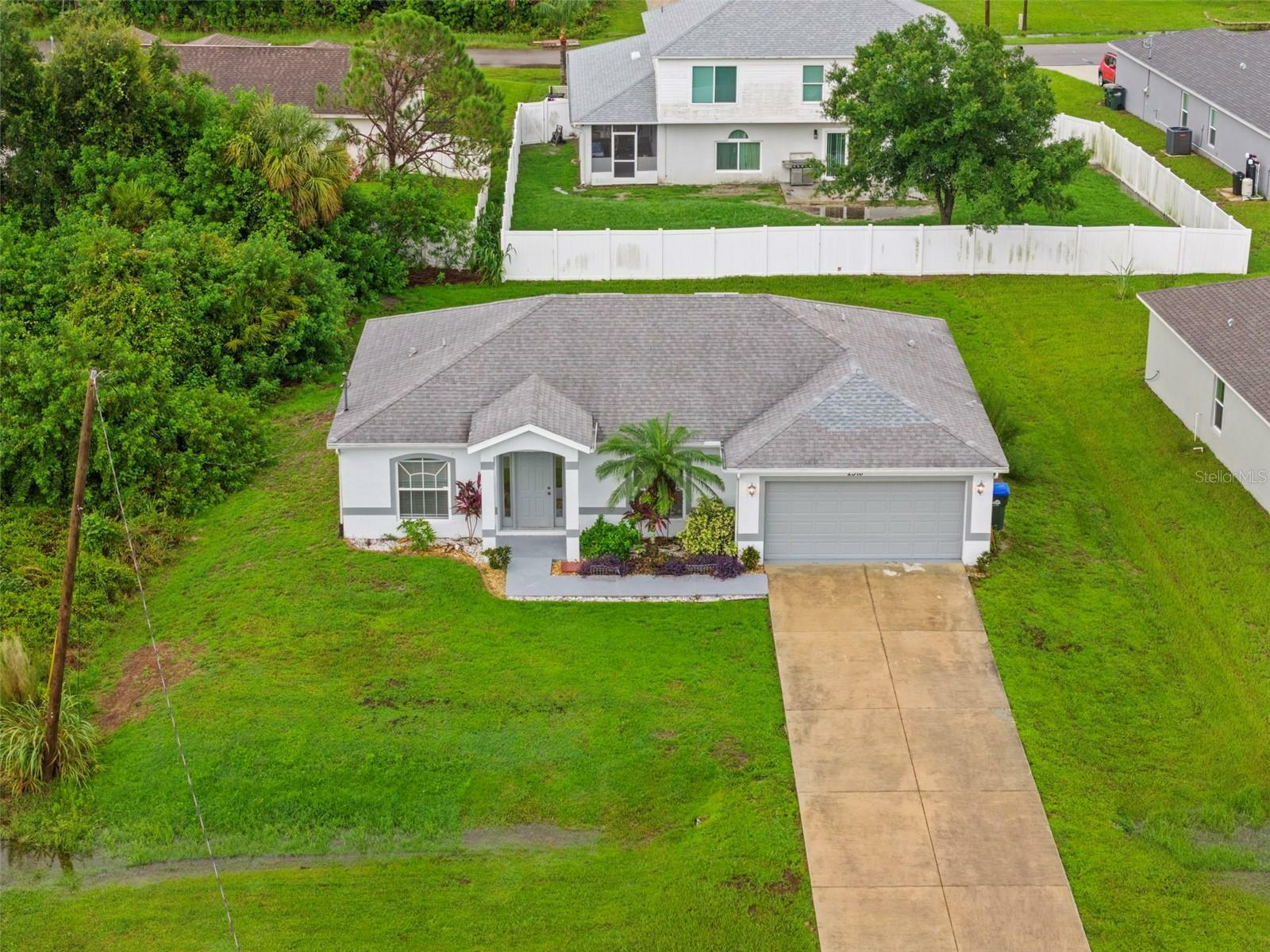 Property Photo:  2318 N Chamberlain Boulevard  FL 34286 