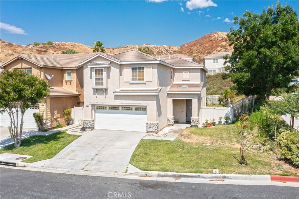 Property Photo:  29504 Kevin Way  CA 91387 