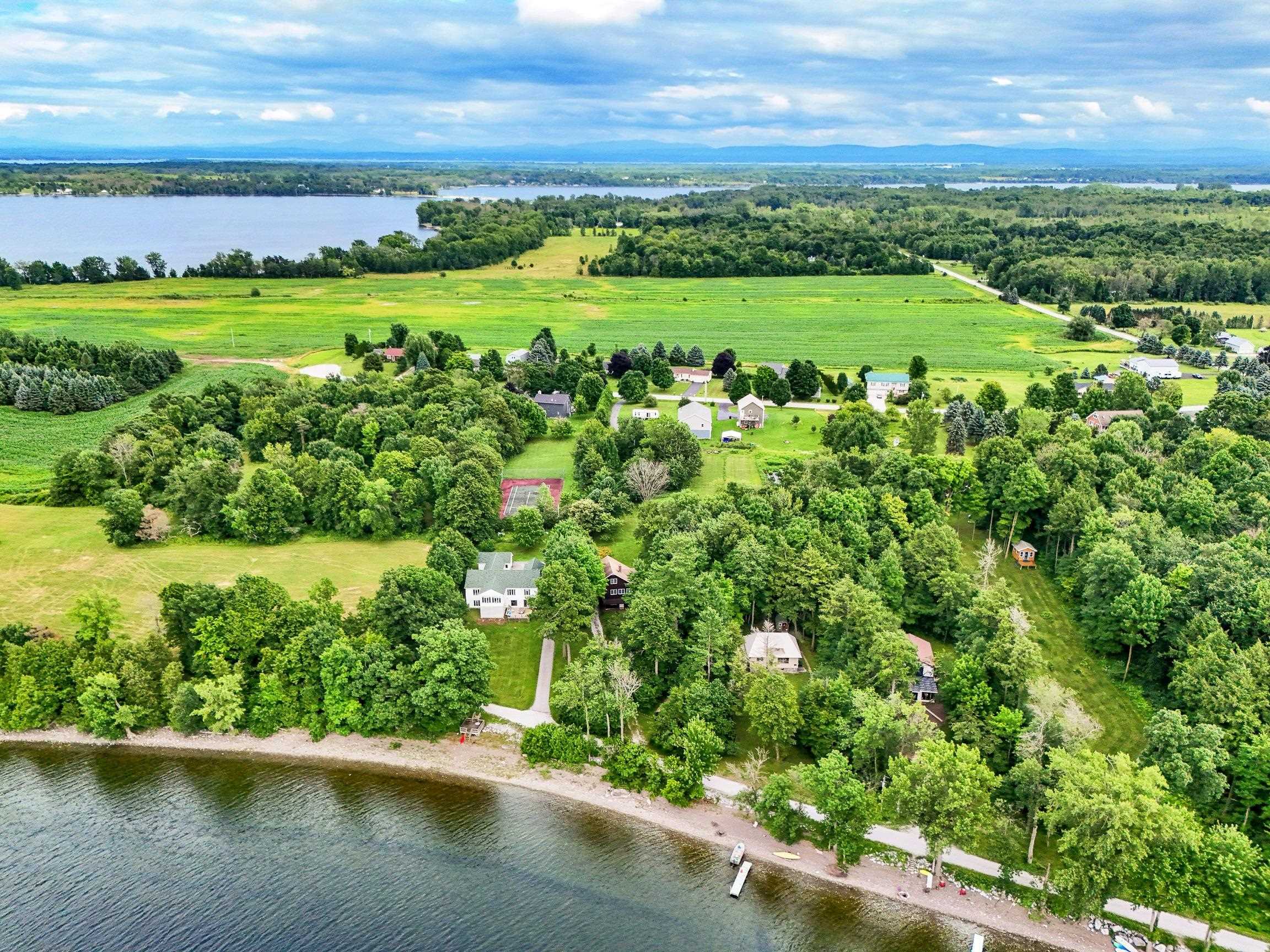 Property Photo:  194 Lighthouse Point Road  VT 05463 