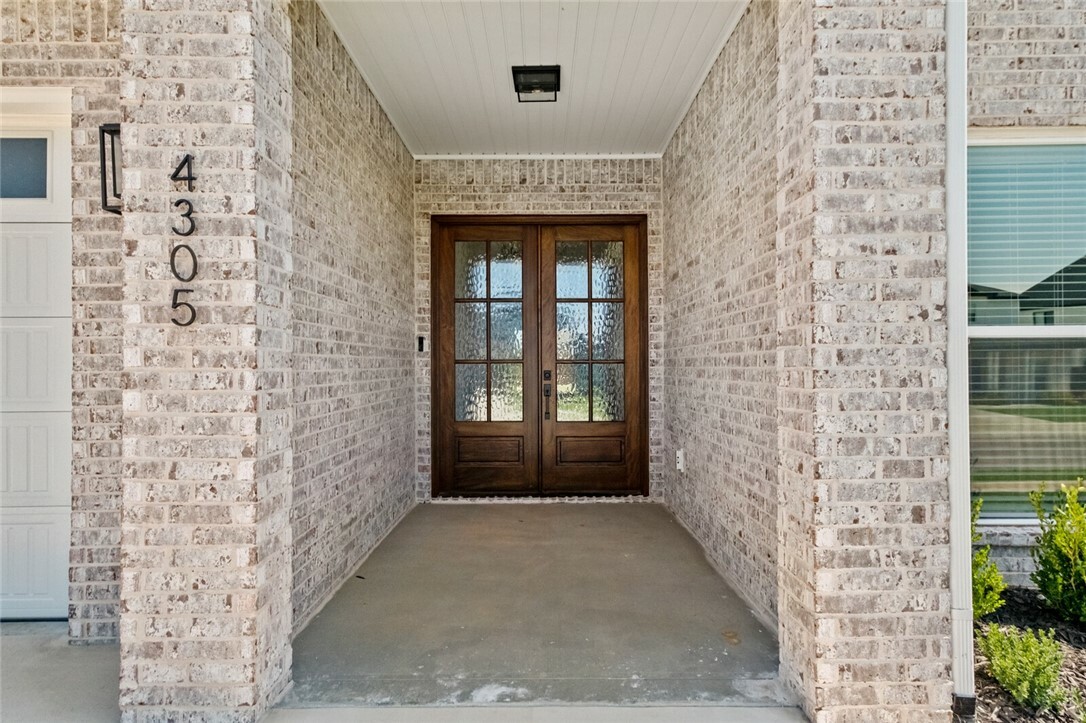 Property Photo:  4305 S 87th Place  AR 72713 