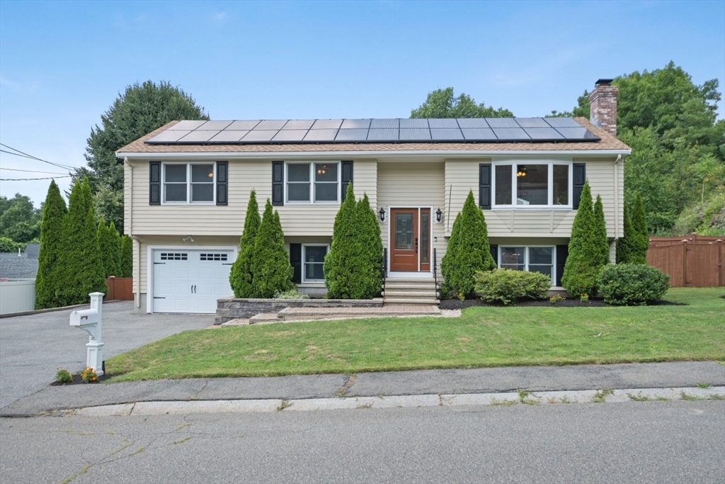 Property Photo: 4 Driftwood Dr MA 01801