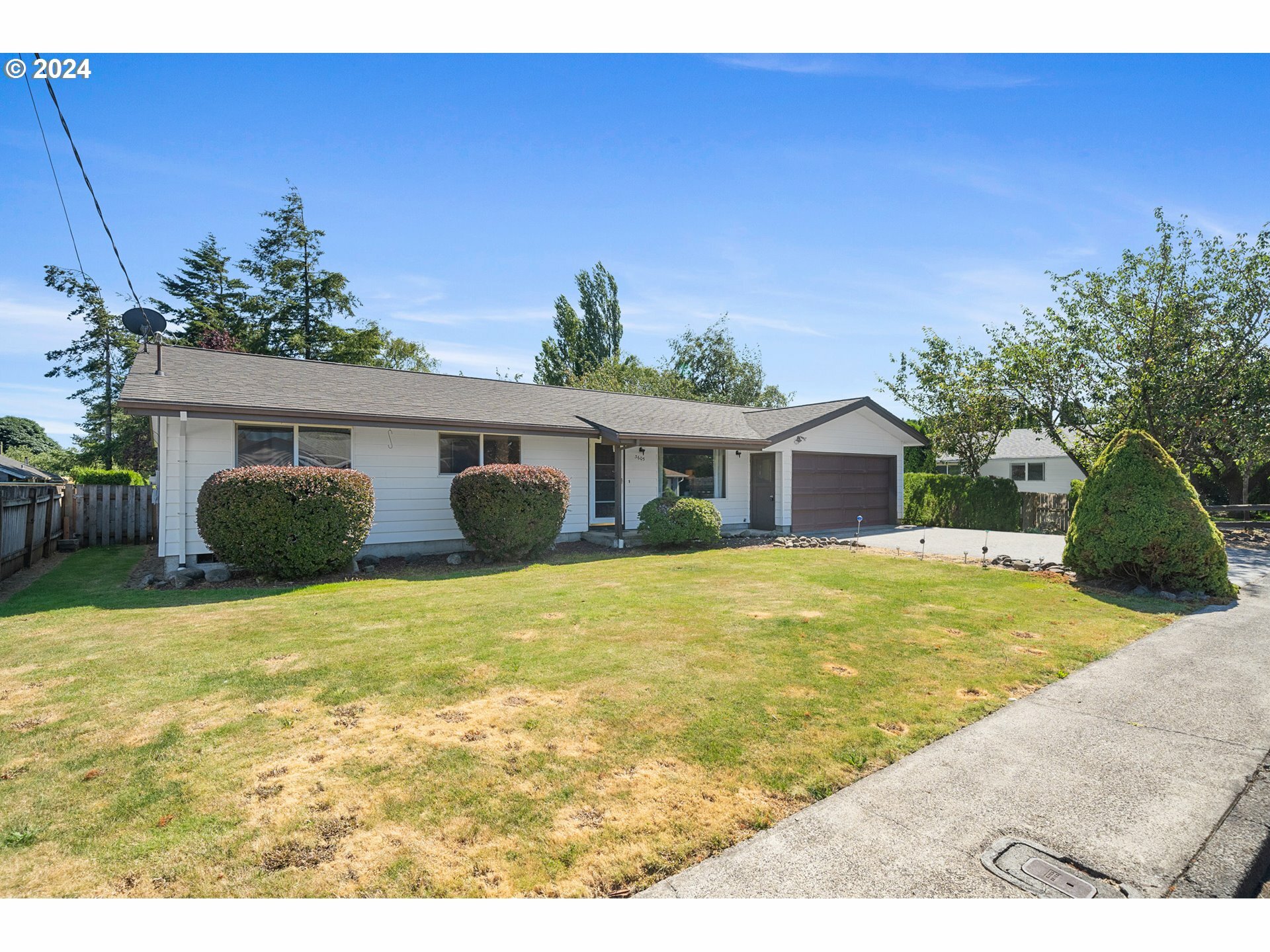 3605 Hawthorne Ln  Tillamook OR 97141 photo