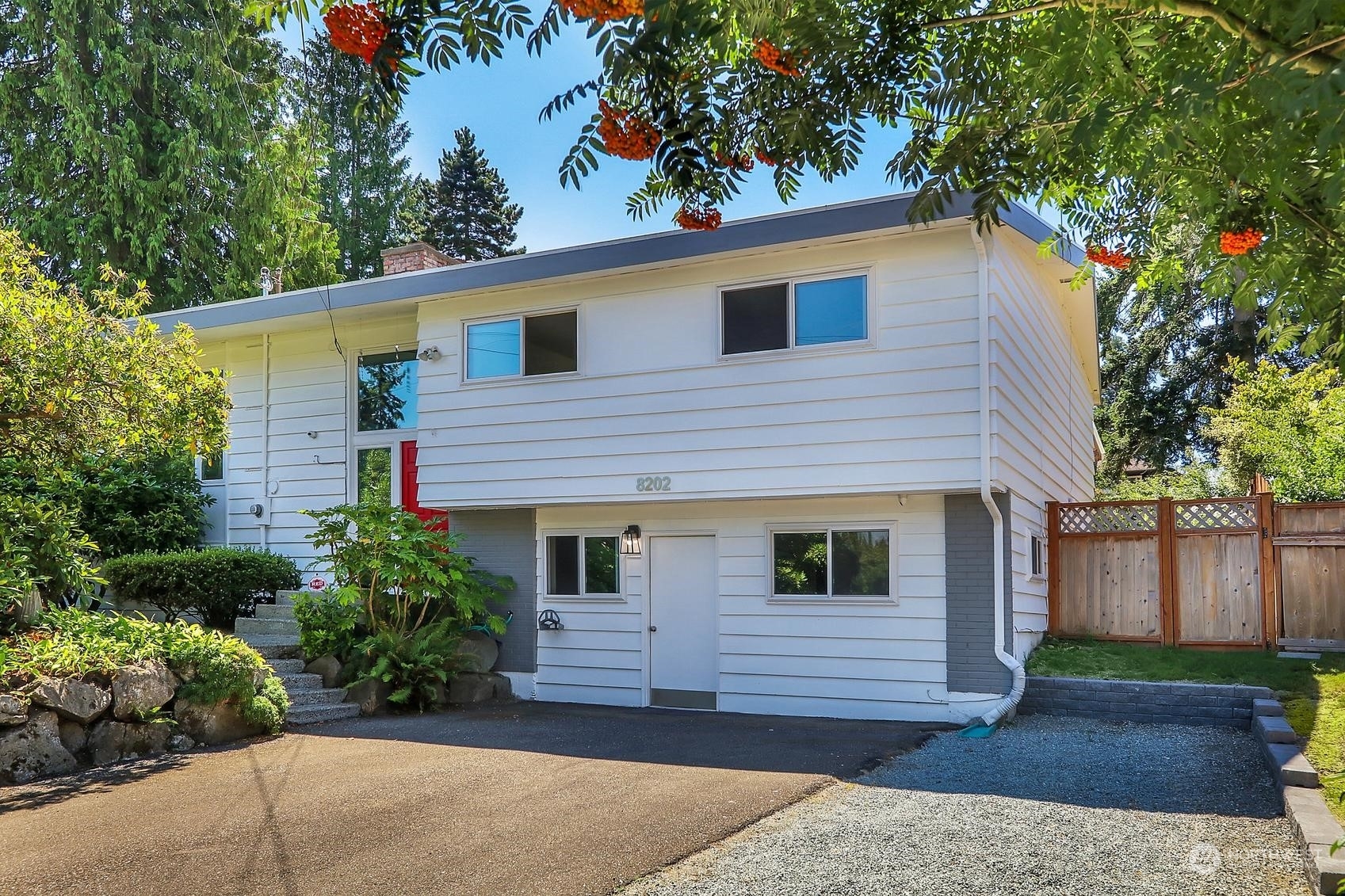 Property Photo:  8202 Sierra Drive  WA 98026 