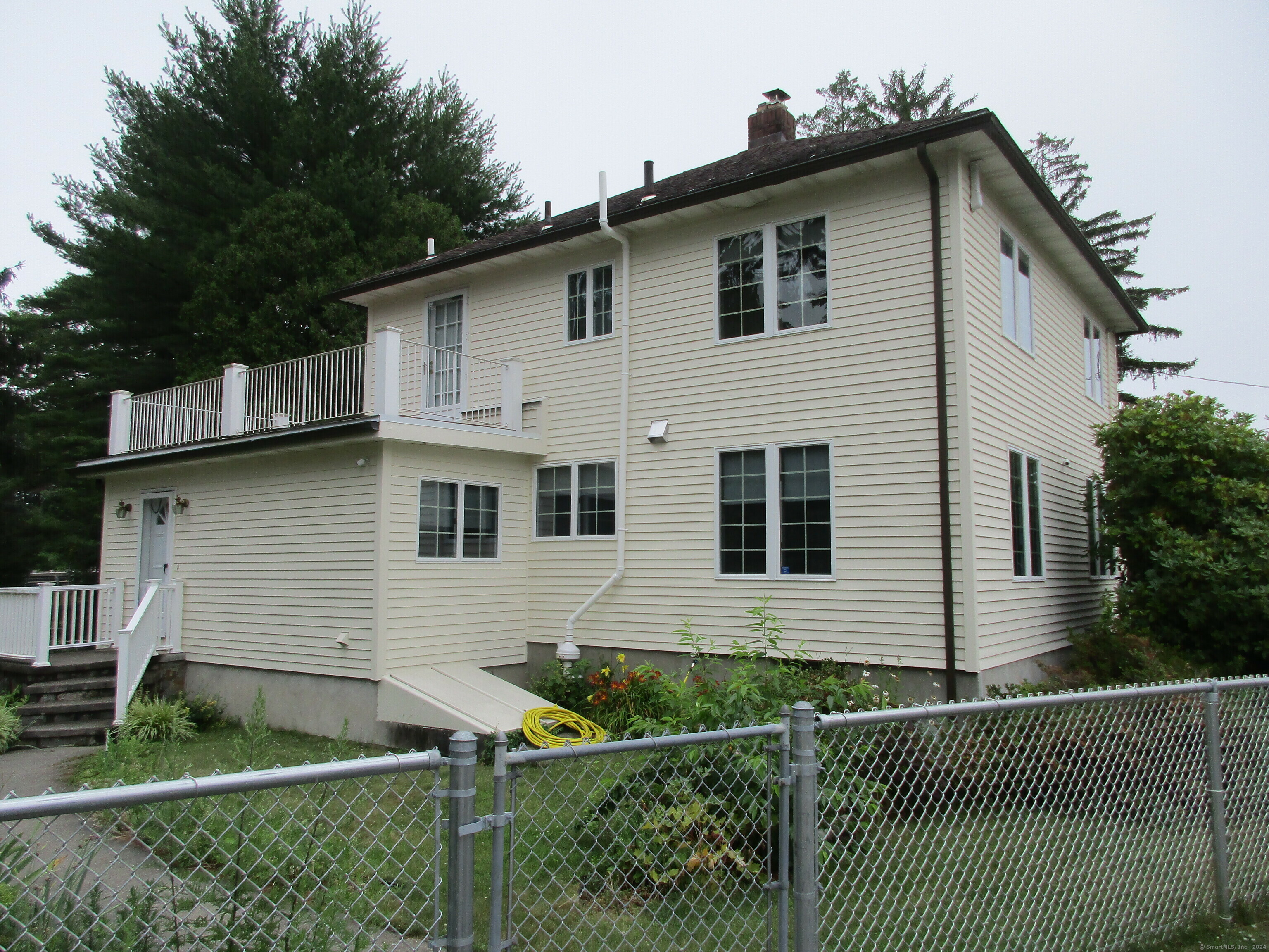 Property Photo:  3 Roller Terrace  CT 06461 