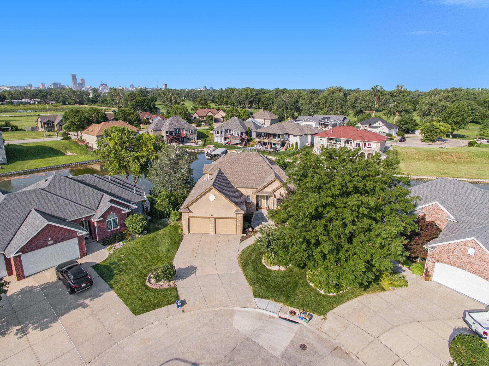 Property Photo:  520 Coronado  Circle  IA 51510 