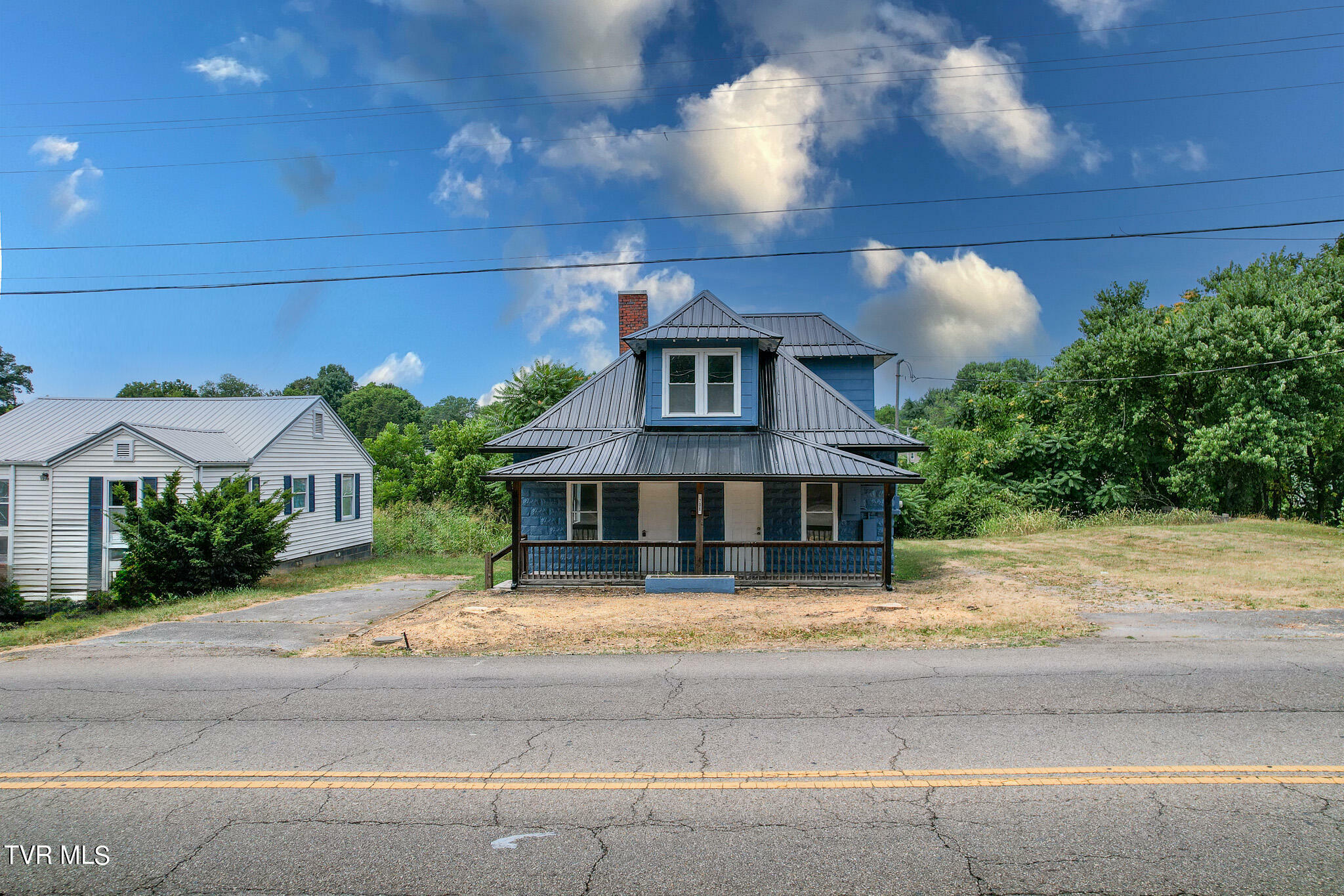 Property Photo:  708 West Main Street  TN 37743 