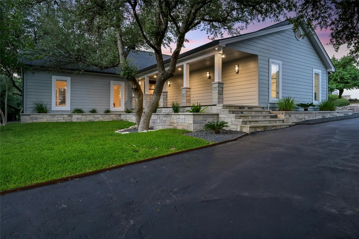 Property Photo:  409 Malabar Street  TX 78734 