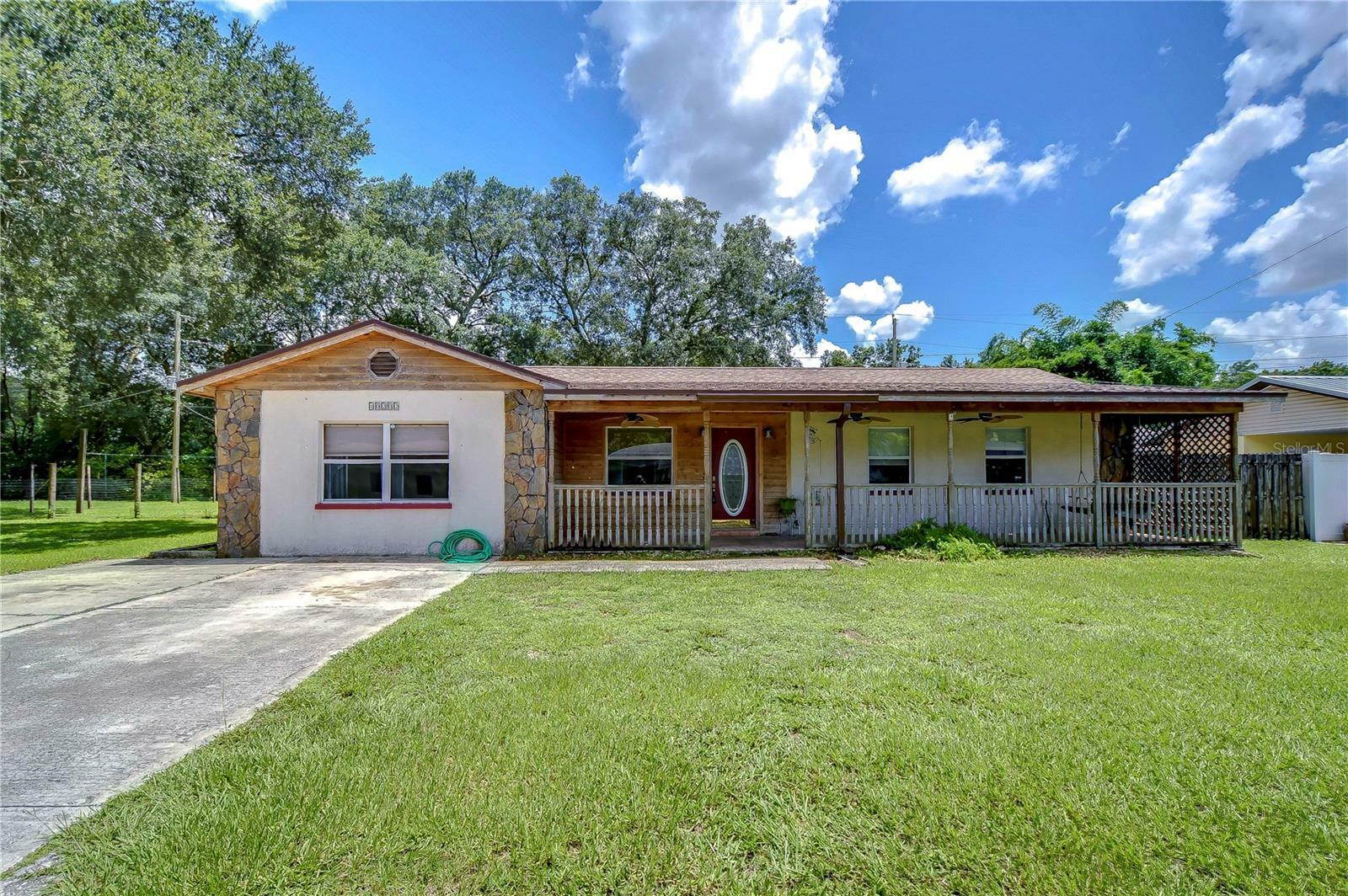 Property Photo:  40202 Proud Mockingbird Road  FL 33540 