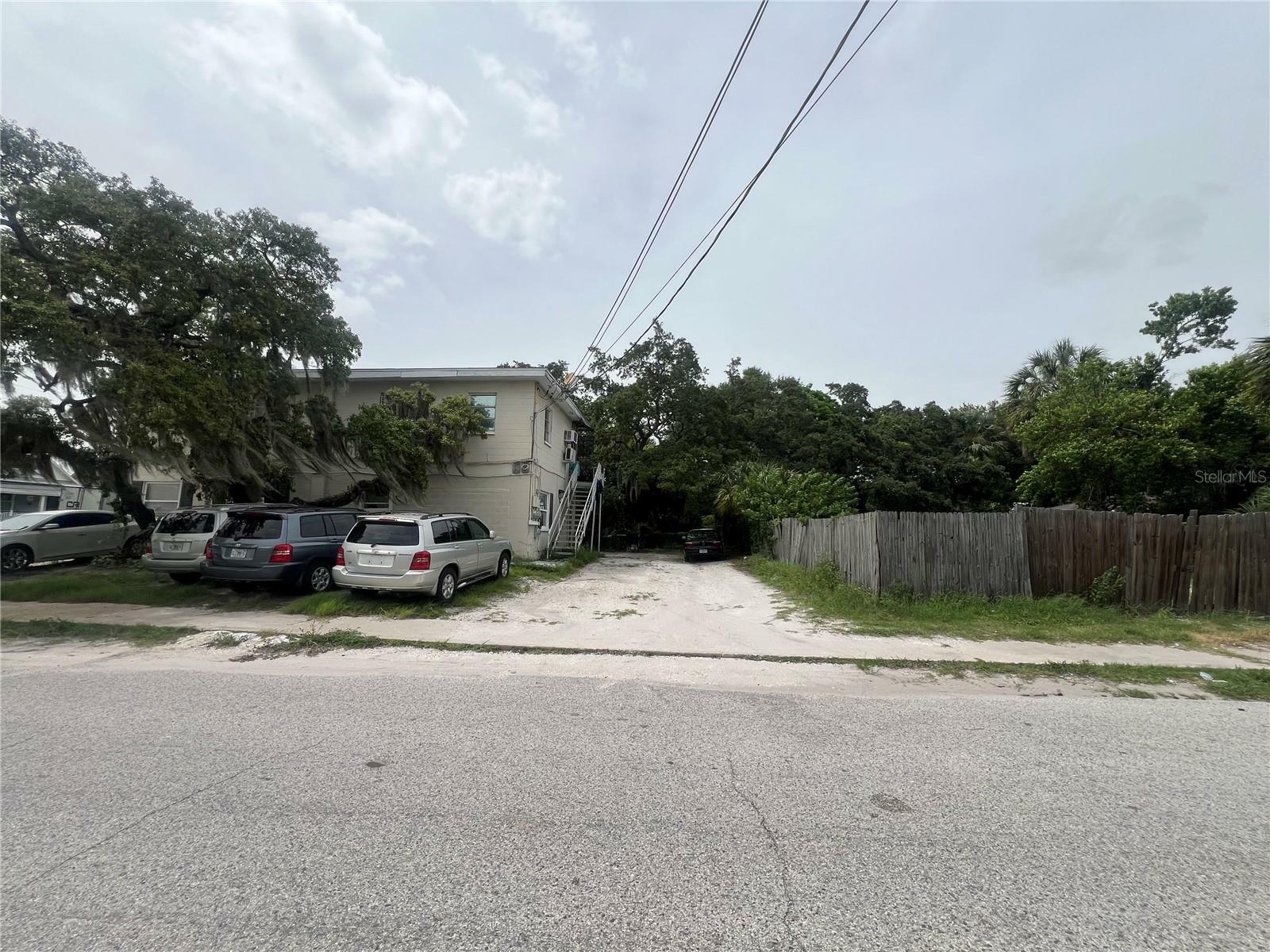 Property Photo:  2901 N Albany Avenue  FL 33607 