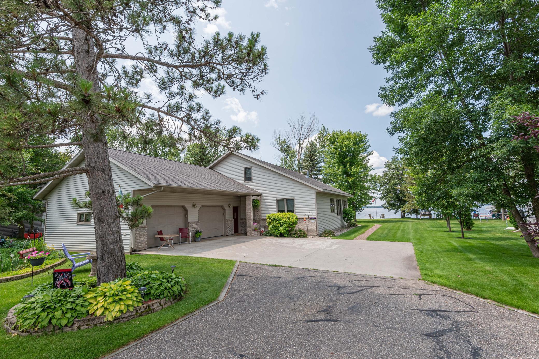 Property Photo:  44753 Nitche Lake Road  MN 56573 