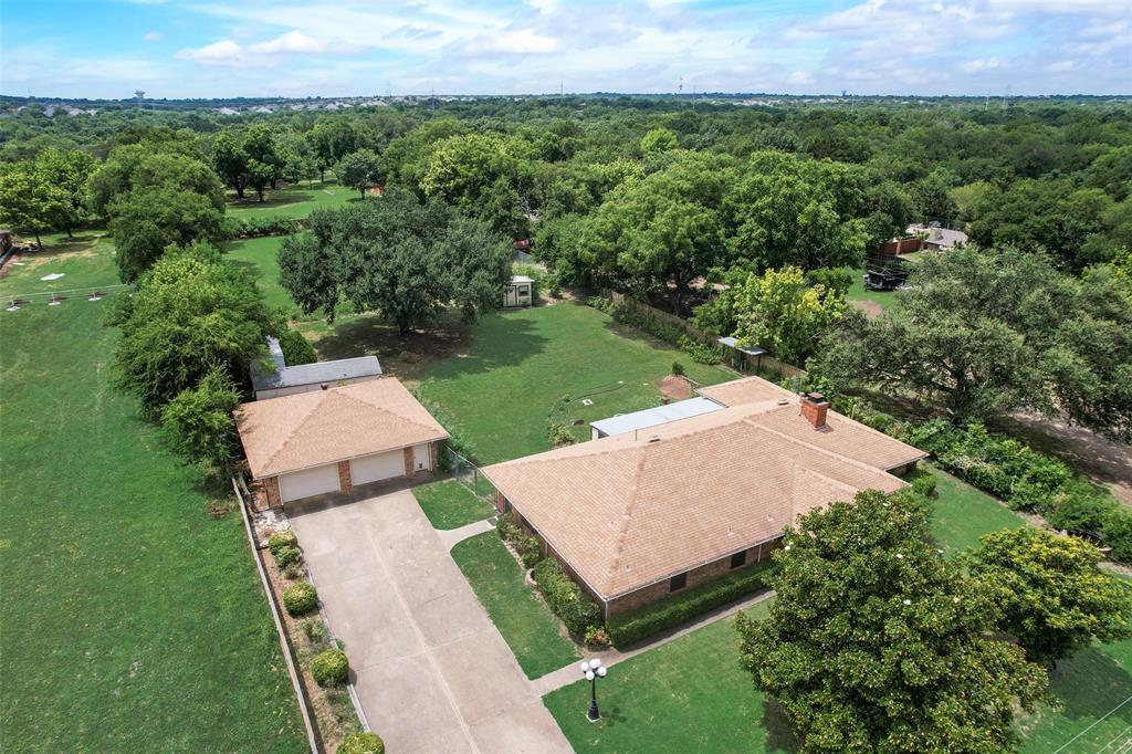 Property Photo: 1614 Tenderfoot Lane TX 75115