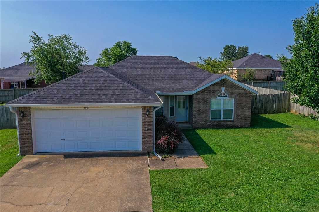 Property Photo: 1041 Bliss Street AR 72719