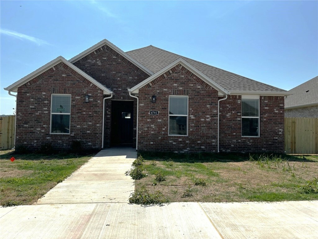 4781 W Sturgeon Street  Fayetteville AR 72704 photo