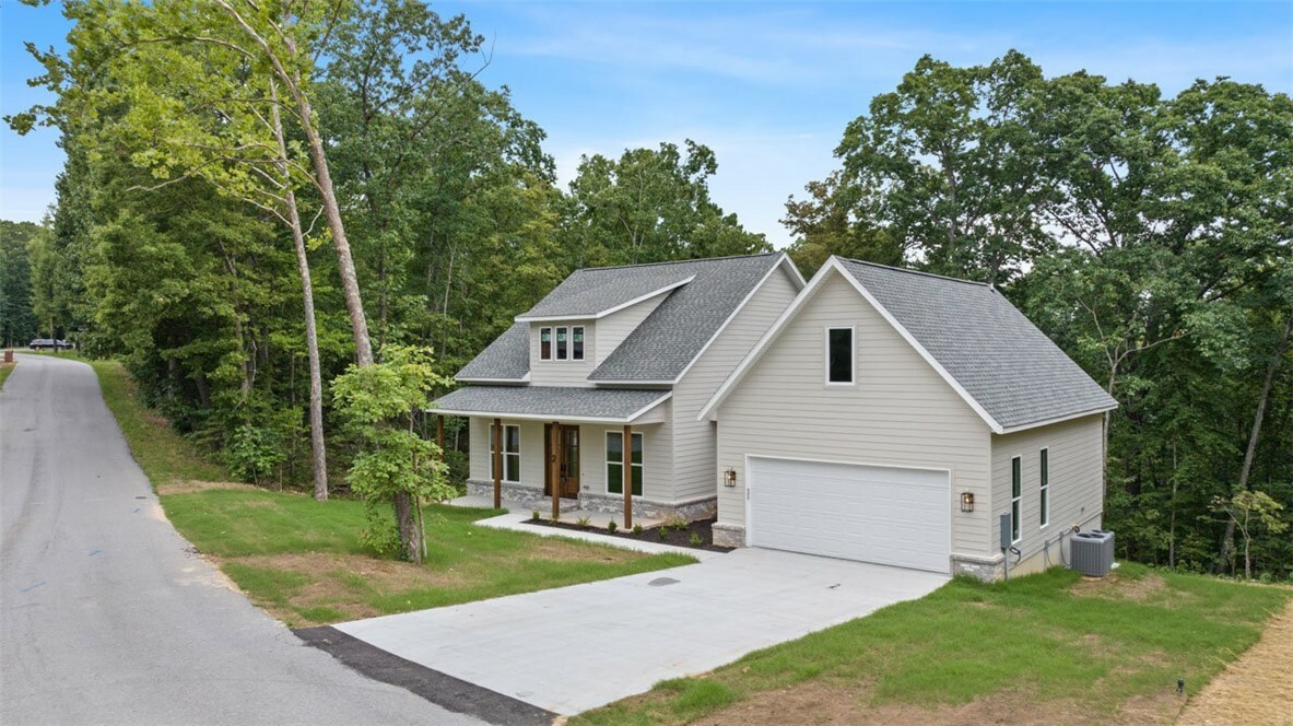 Property Photo:  2 Greenodd Drive  AR 72714 