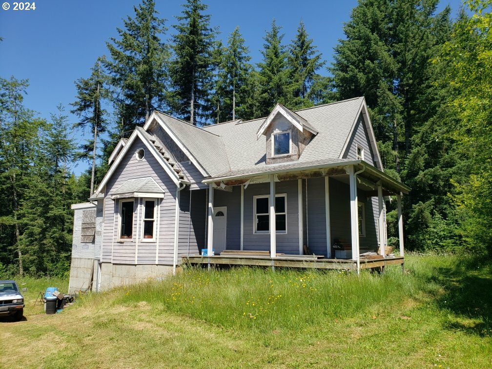 Property Photo:  5616 NE Livingston Rd  WA 98607 