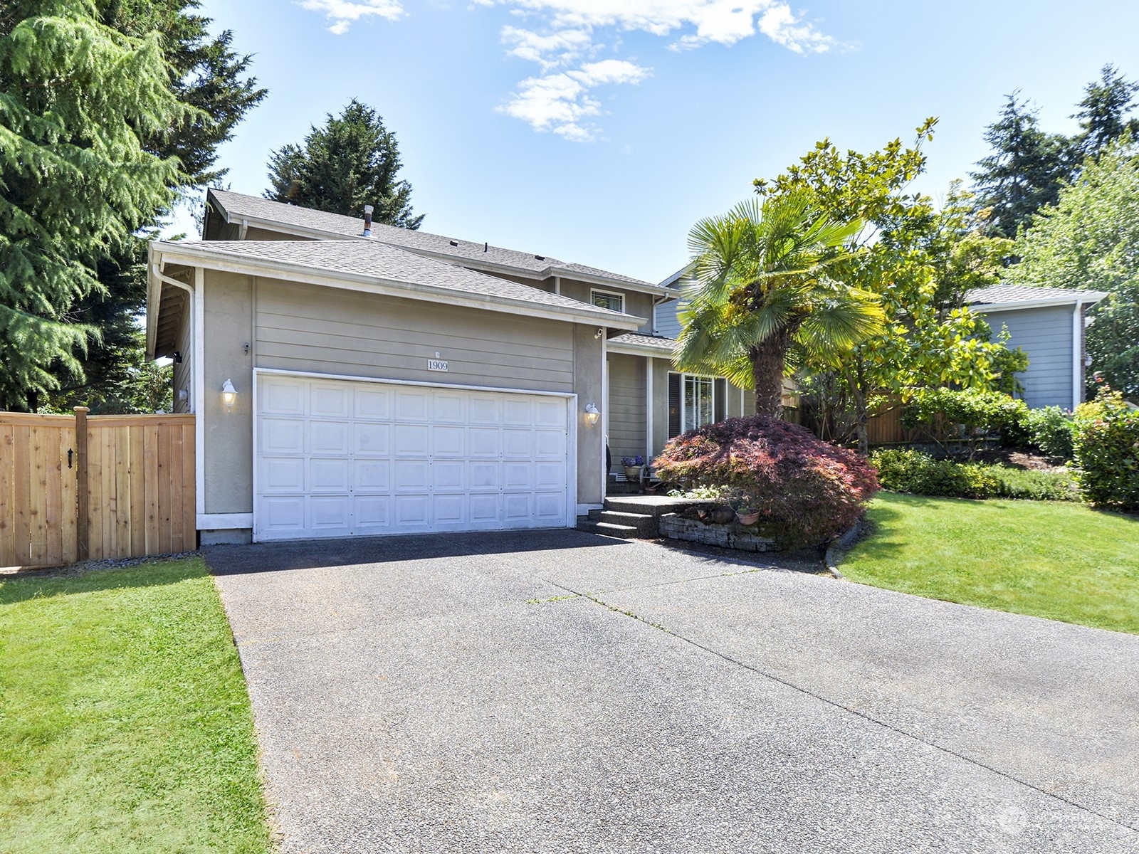 Property Photo:  1909 S 379th Street  WA 98003 