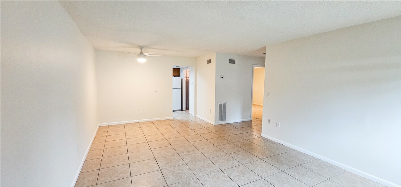 Property Photo:  1527 41st Avenue  FL 32960 