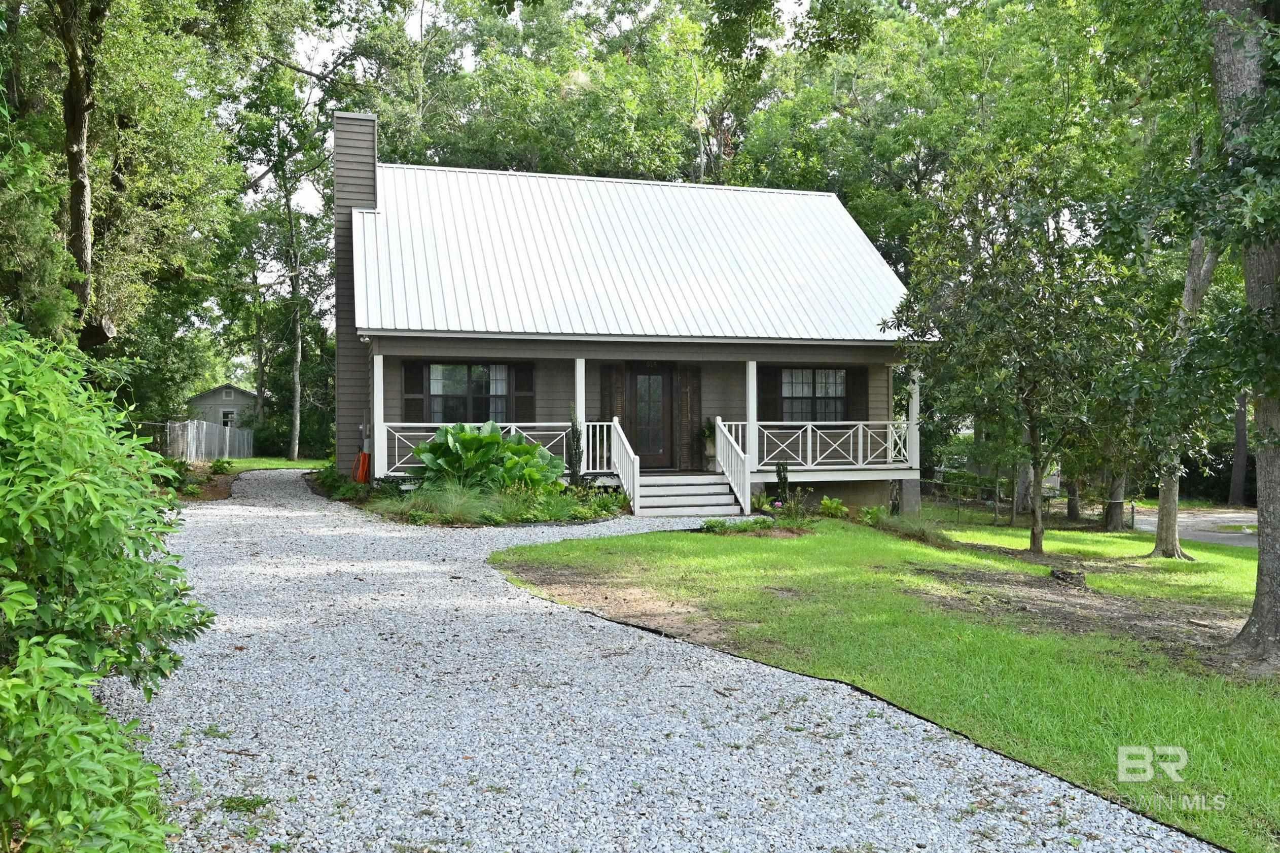 Property Photo:  615 Morphy Avenue  AL 36532 