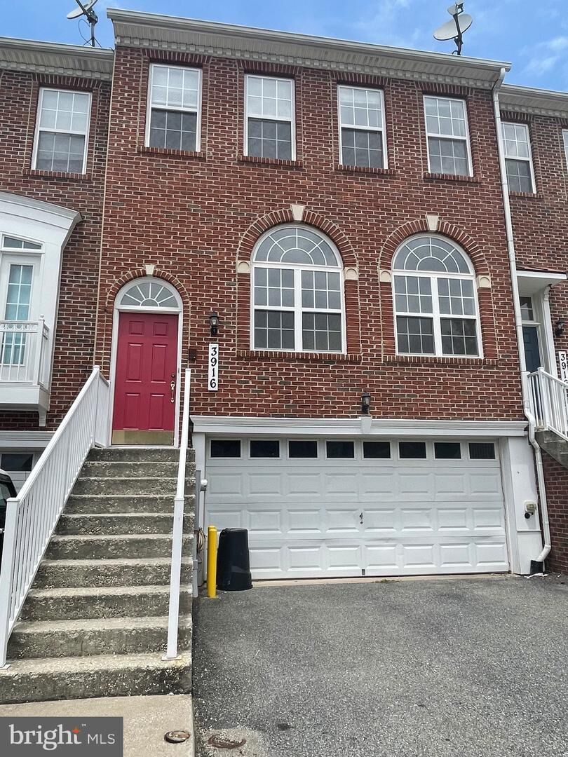 Property Photo: 3916 Bryant Park Circle MD 20866