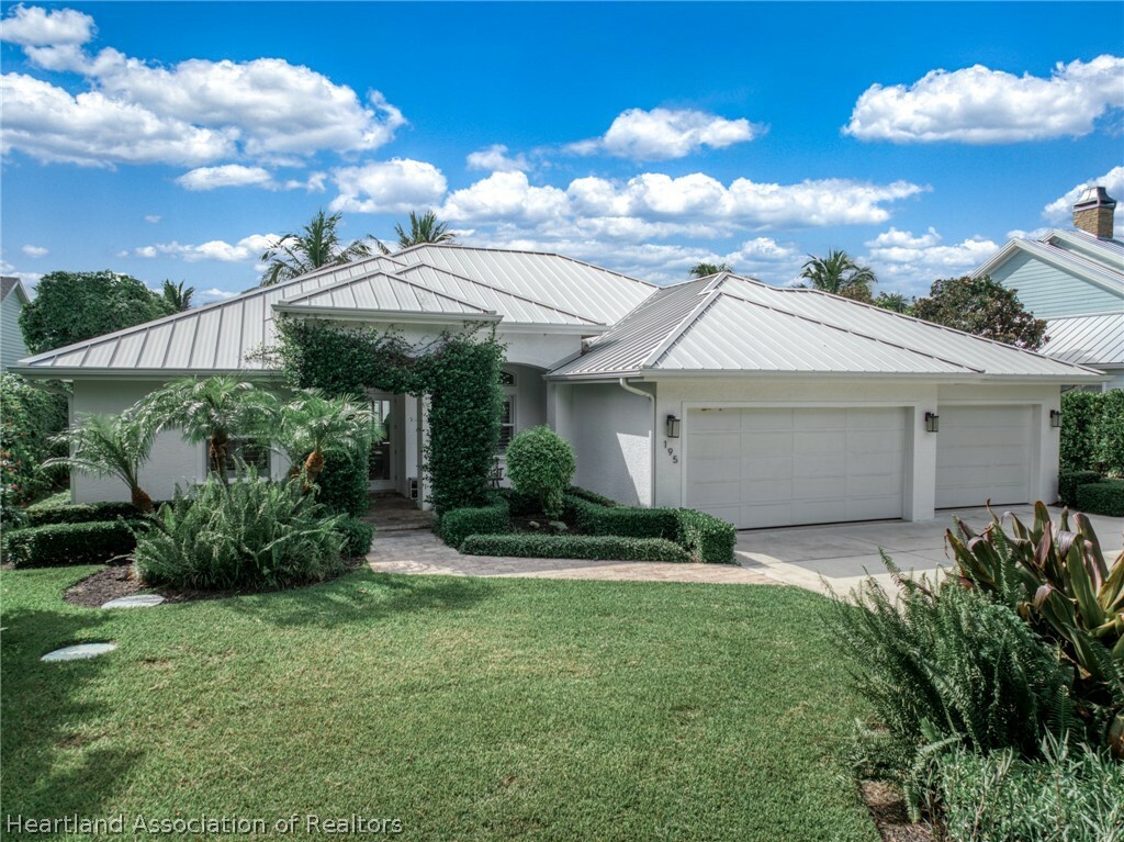 Property Photo:  195 S Bear Pointe Drive  FL 33852 