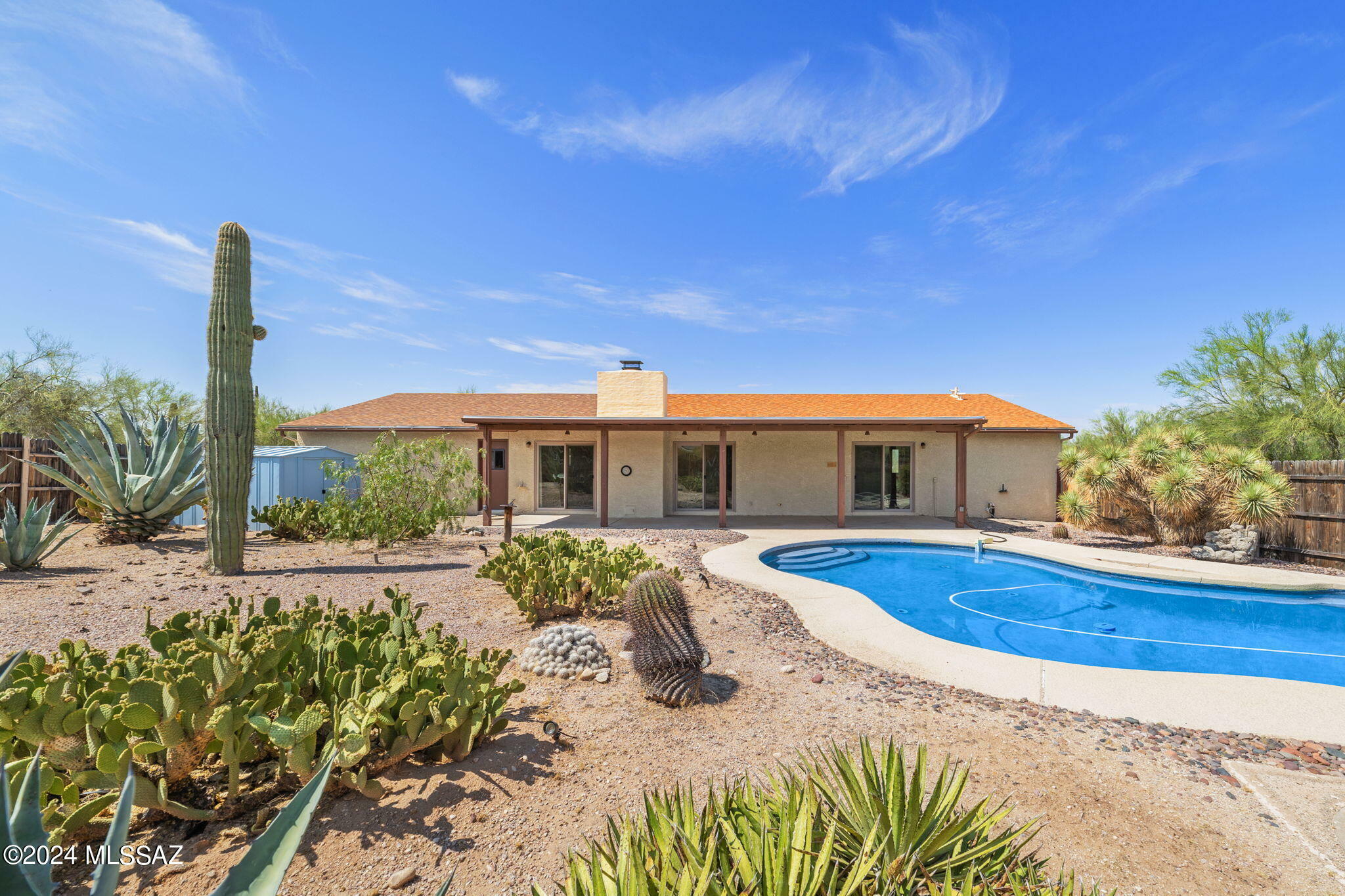 Property Photo:  1190 W Safari Drive  AZ 85704 