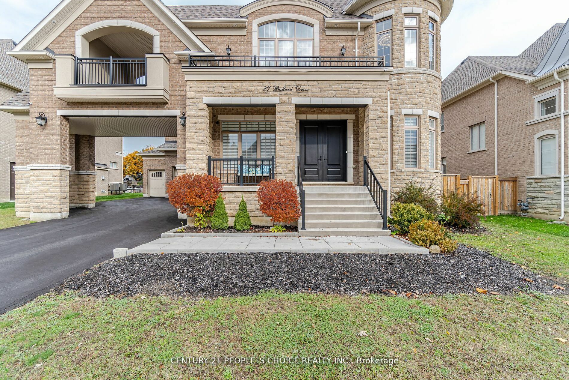 Property Photo:  27 Ballard Dr  ON L7B 0P1 