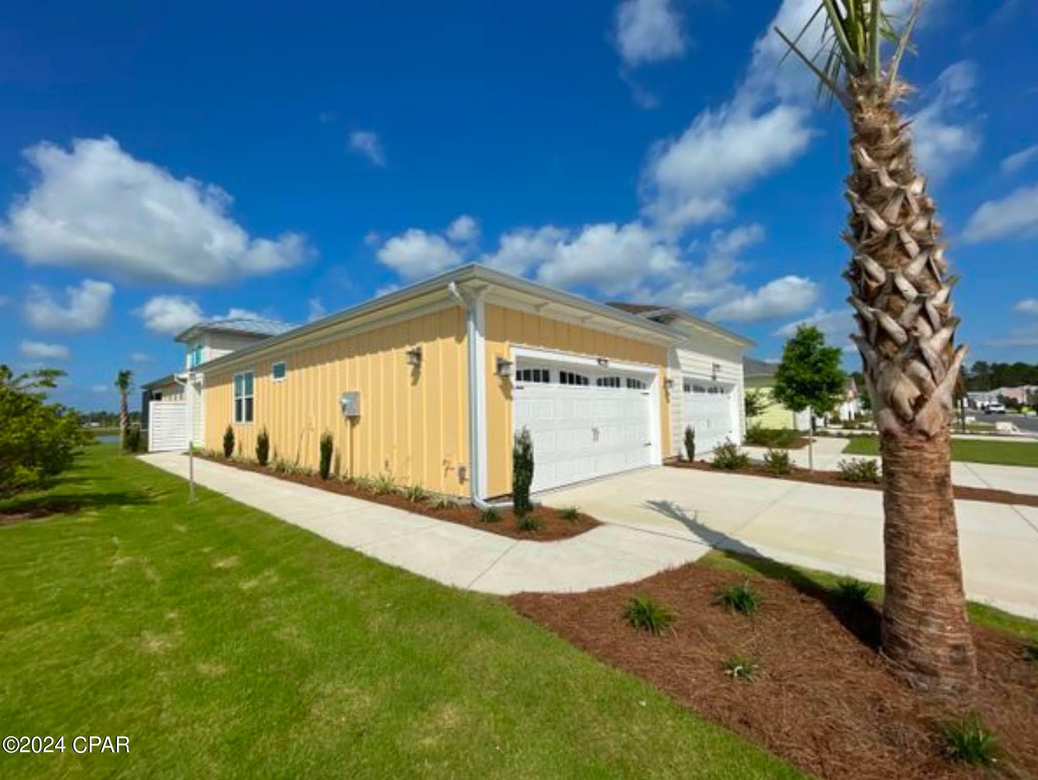Property Photo: 9225 Cool Breeze Drive FL 32413