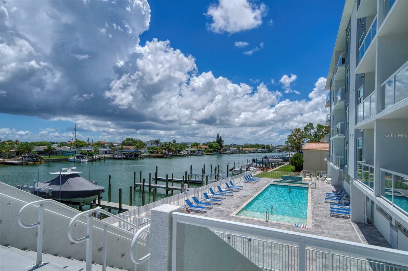 Property Photo:  415 Island Way 202  FL 33767 