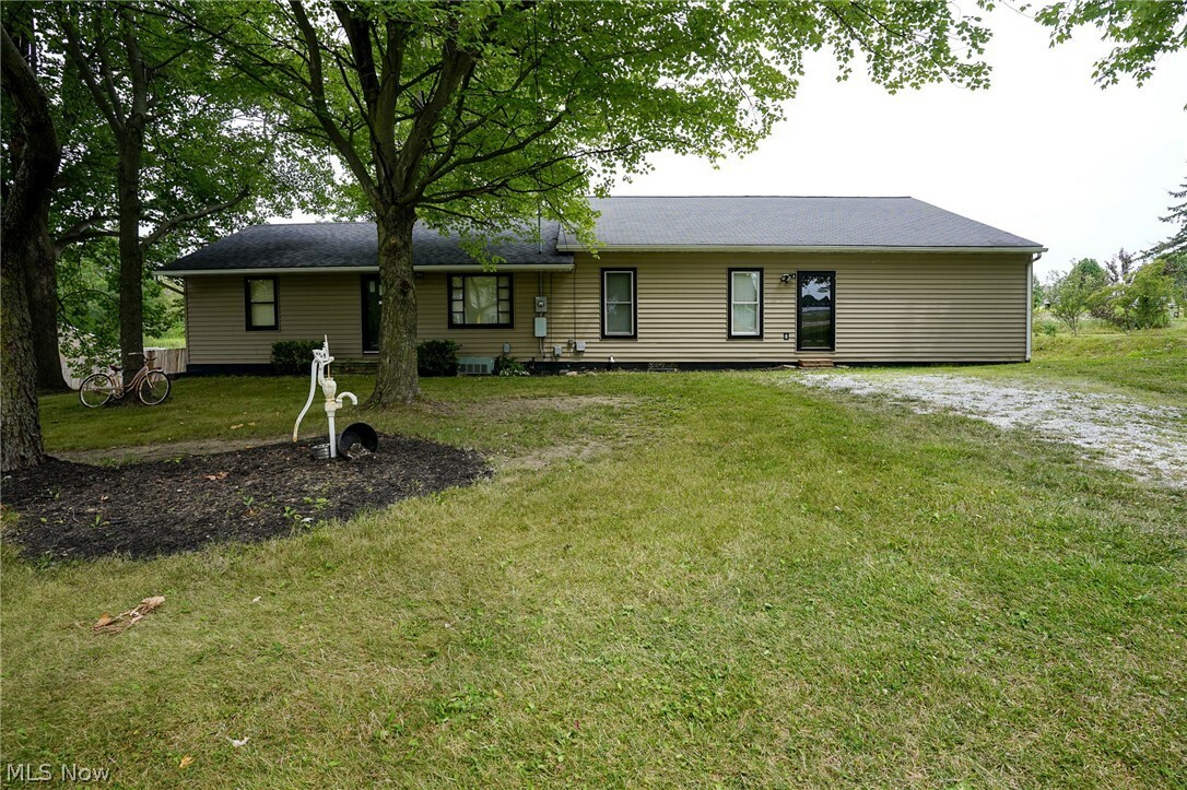 Property Photo:  13354 Ravenna Avenue NE  OH 44632 