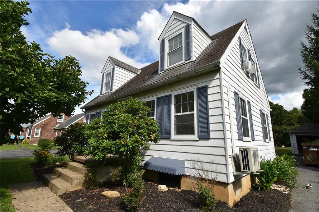 Property Photo:  4006 Freemansburg Avenue  PA 18045 