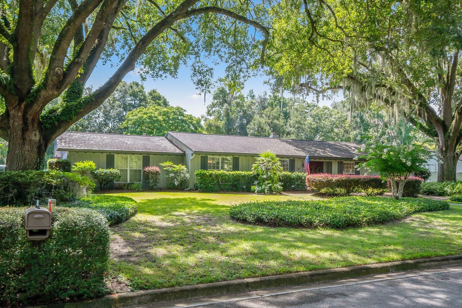 Property Photo: 621 NW 84th Street FL 32607