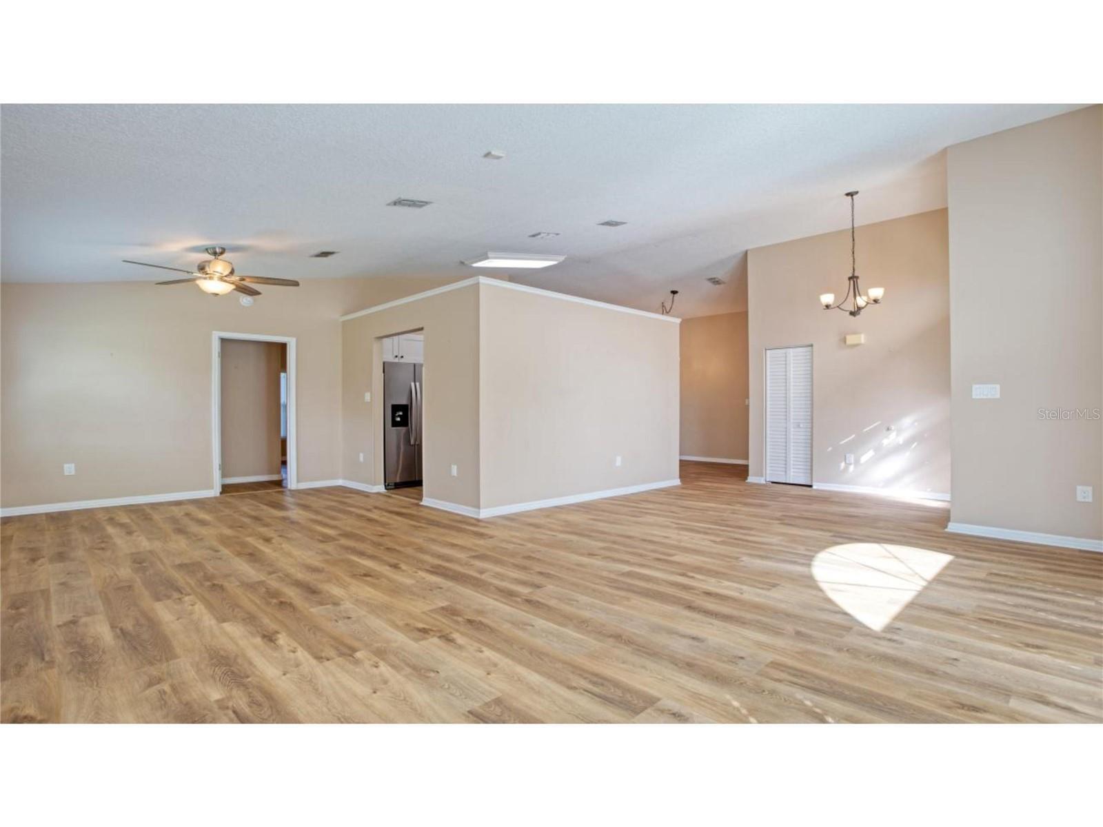 Property Photo:  6252 Egret Drive  FL 33809 