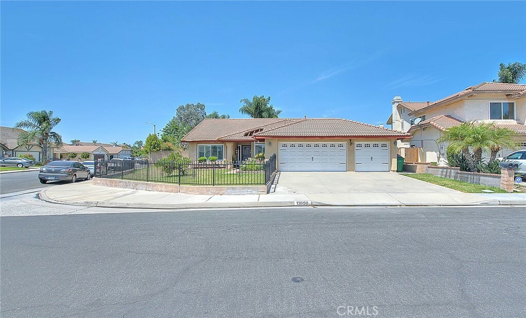 12650 Arlington Lane  Chino CA 91710 photo