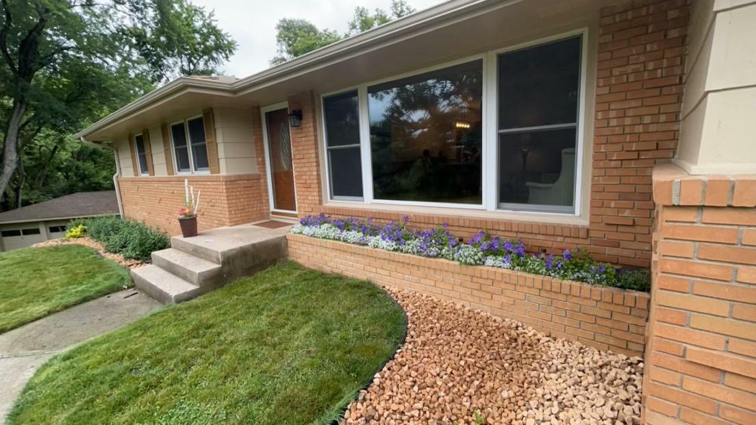 Property Photo:  2300 Oakwood Drive  MN 55306 