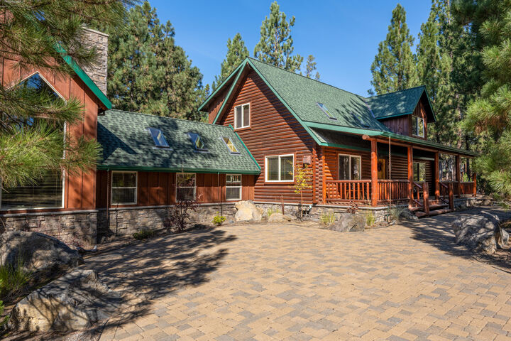 Property Photo: 14232 Clearwater Lane OR 97739