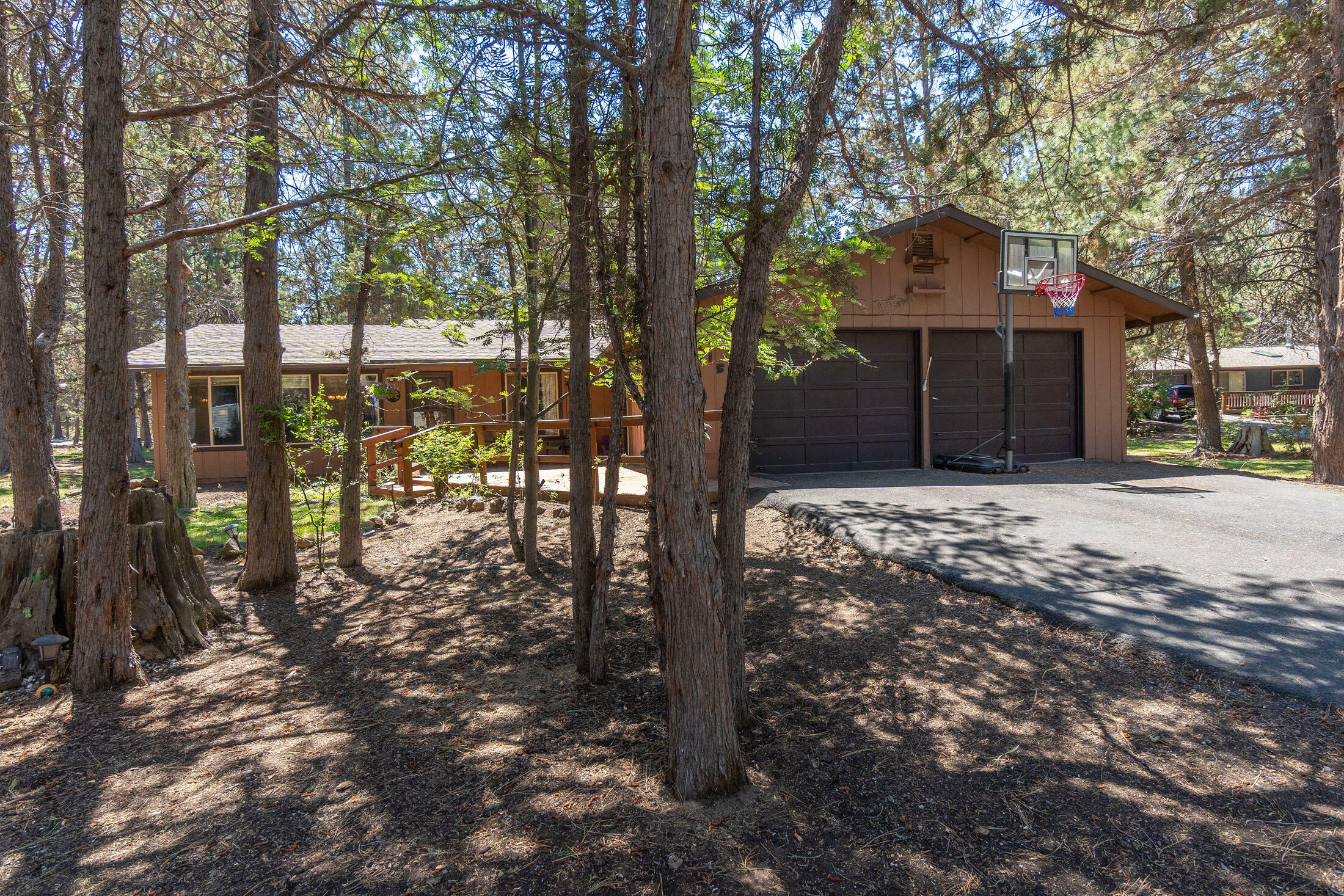 Property Photo:  61531 Friar Tuck Lane  OR 97702 