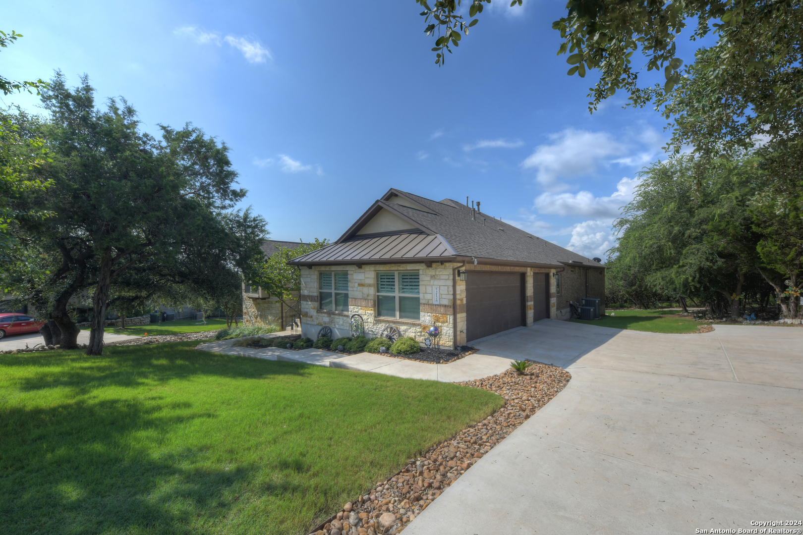 Property Photo:  2126 Ranch Loop Dr  TX 78132 