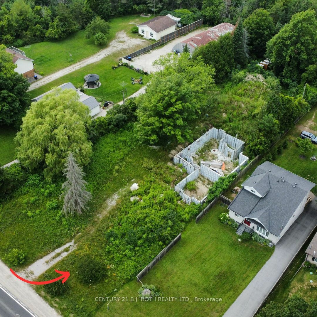 Photo de la propriété:  3294 Innisfil Beach Rd E  ON L9S 4C7 