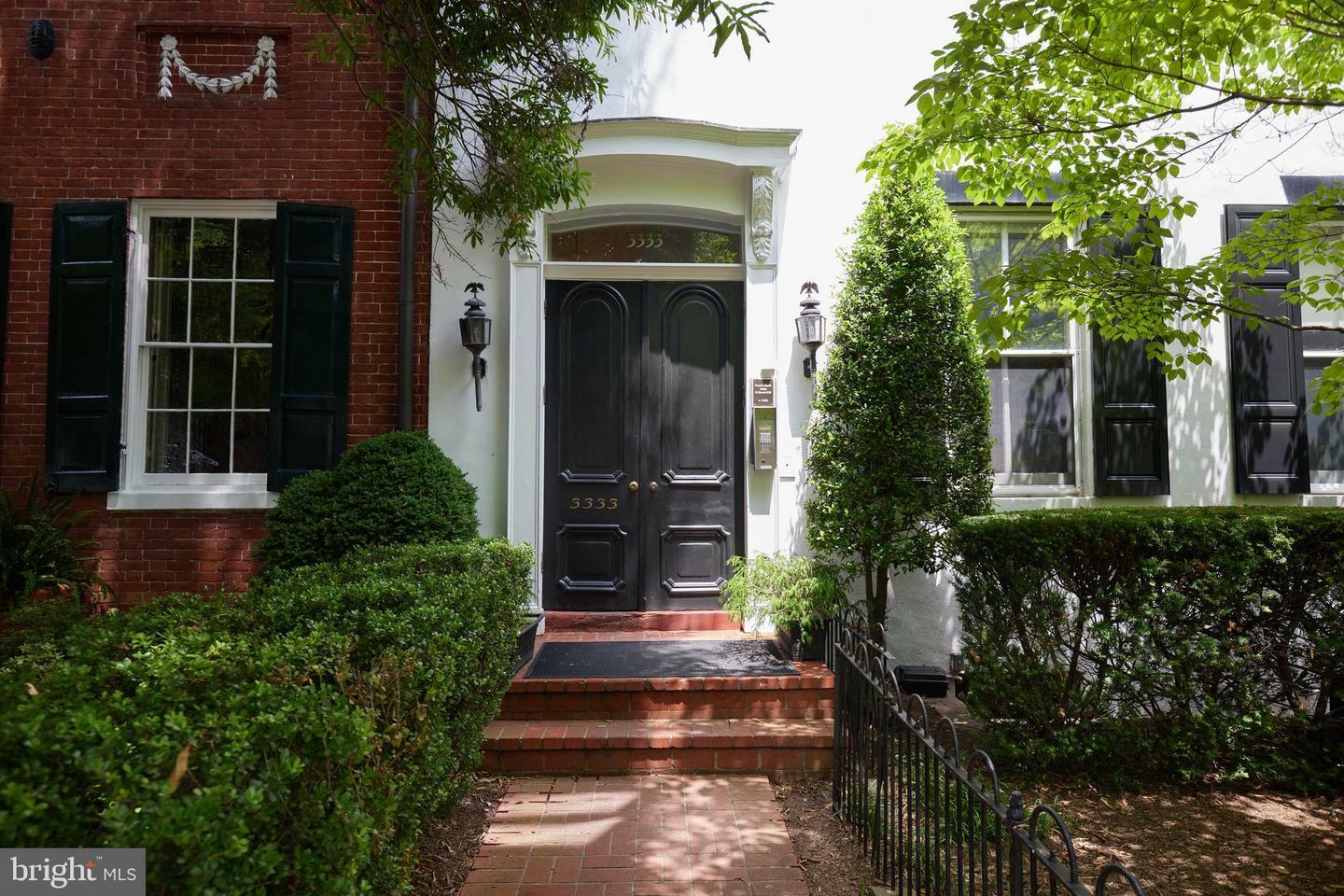 Property Photo:  3333 N Street NW 1  DC 20007 