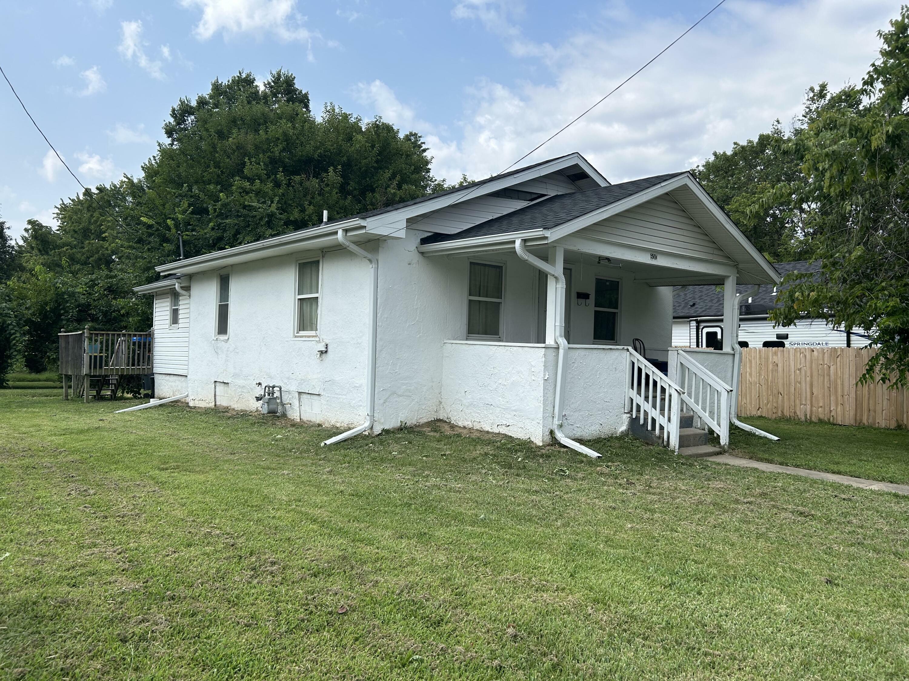 Property Photo:  600 W Worley St  MO 65203 