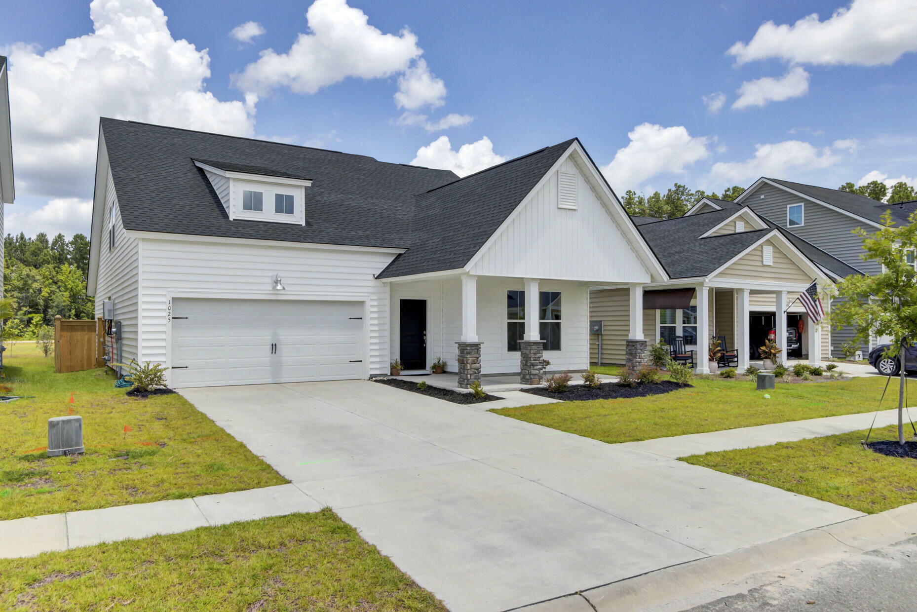 Property Photo:  1025 Fitzgerald Court  SC 29485 