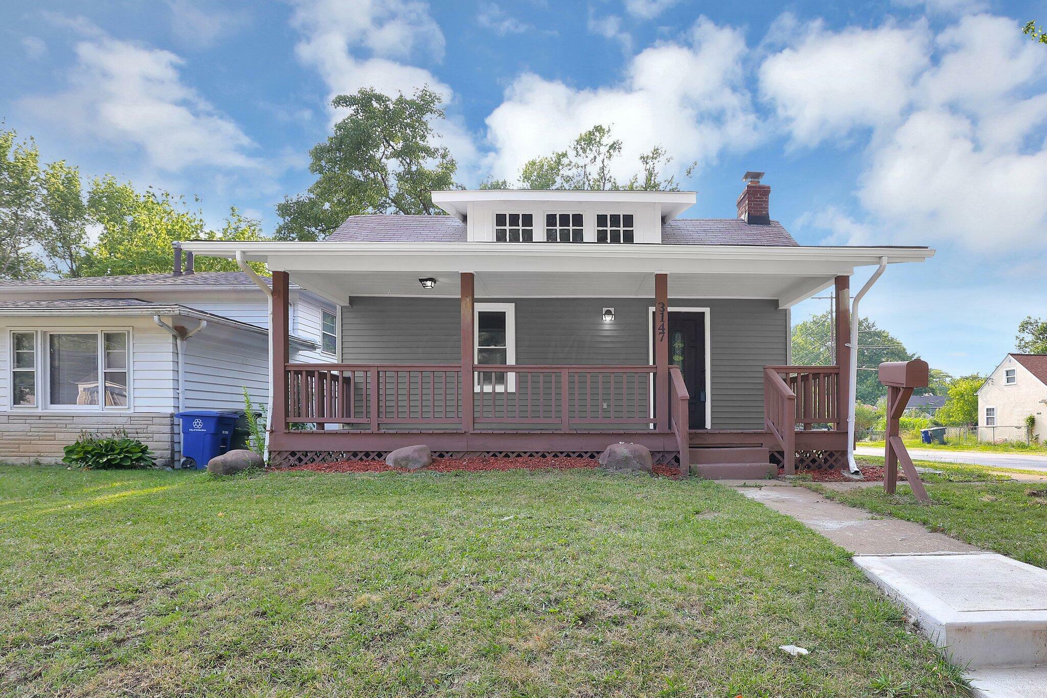 Property Photo:  3147 Grasmere Avenue  OH 43224 