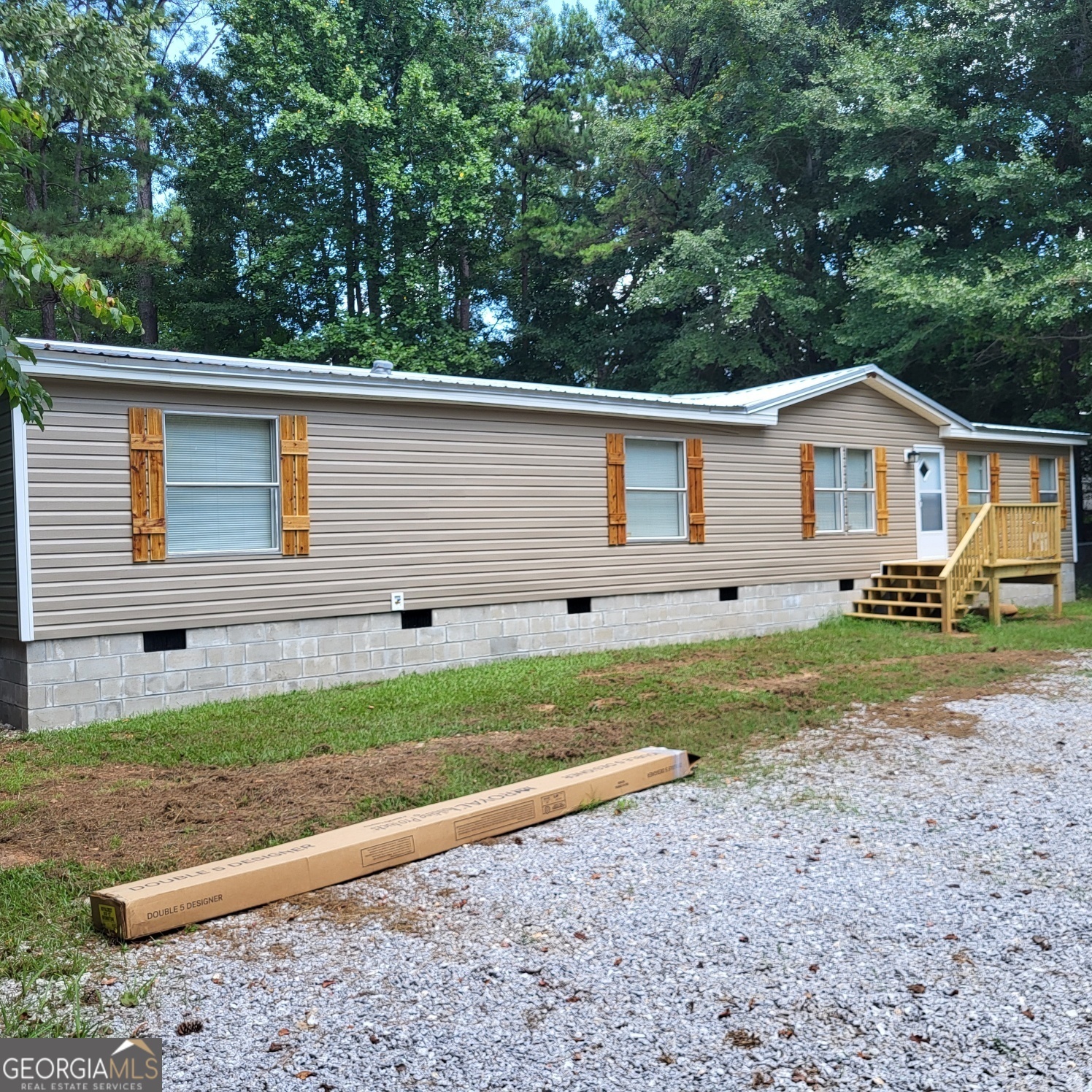 Property Photo:  475 Lee Rd 262  AL 36804 