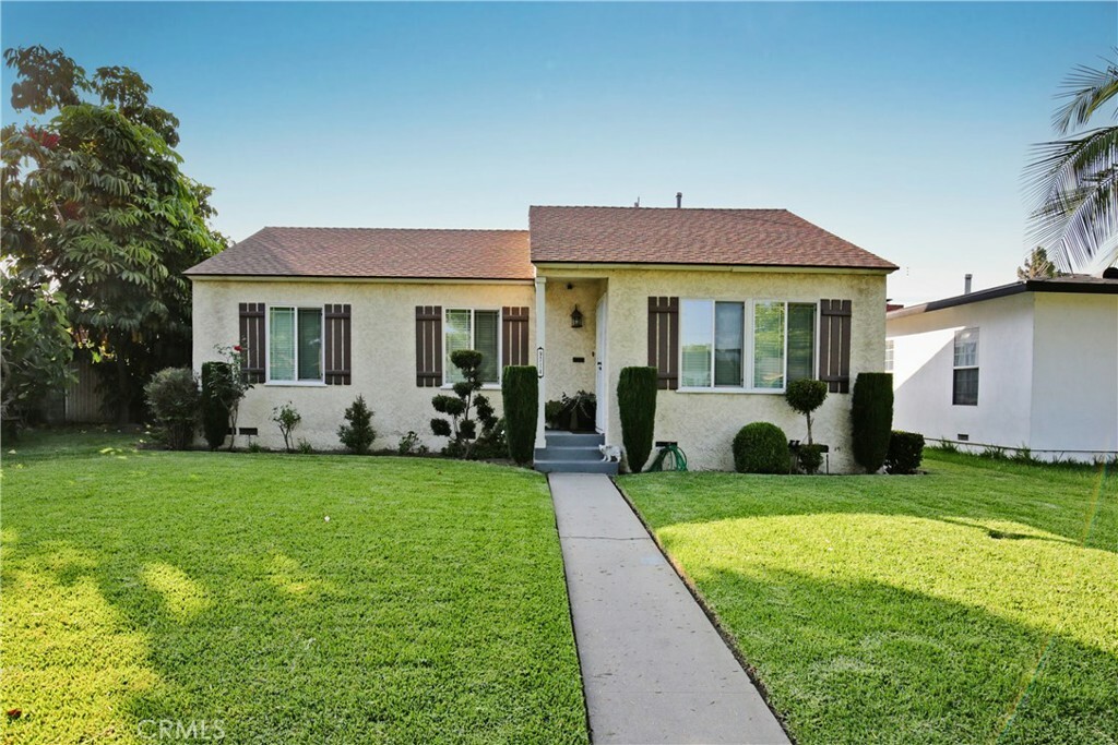 Property Photo: 9714 Paramount Boulevard CA 90240