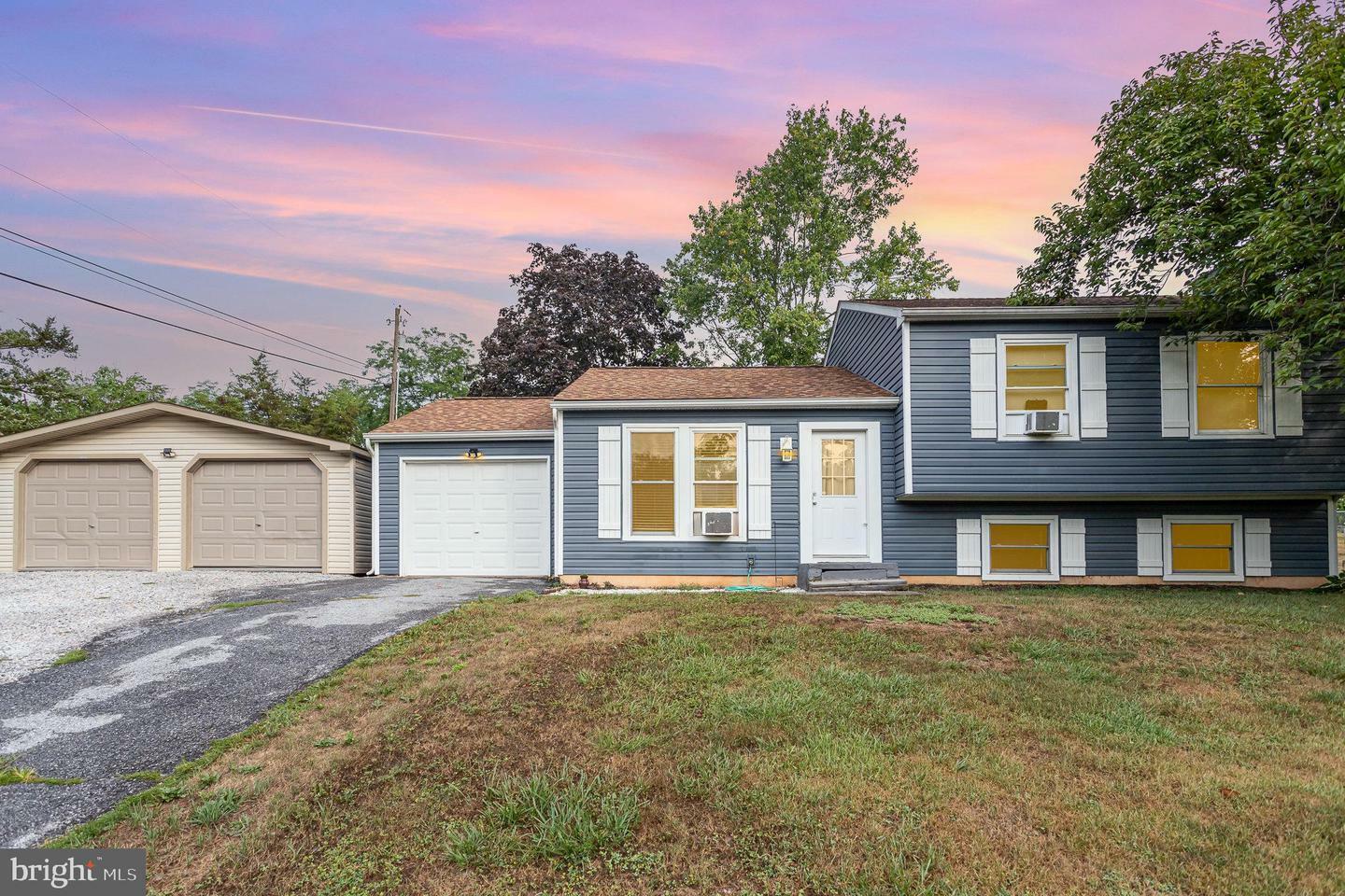 Property Photo: 10 Cedar Drive PA 17370