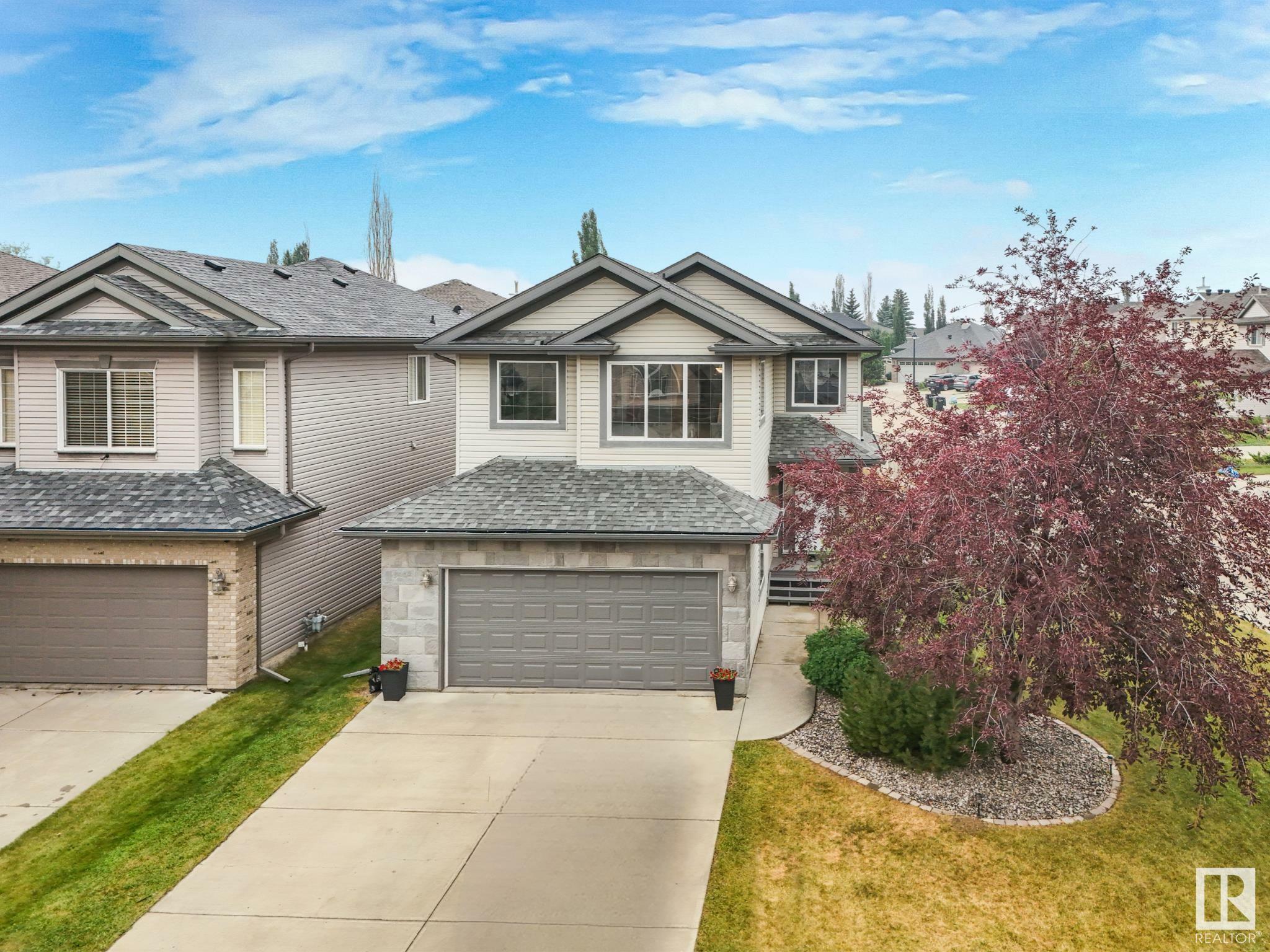 1220 Latta Crescent NW  Edmonton AB T6R 3N2 photo