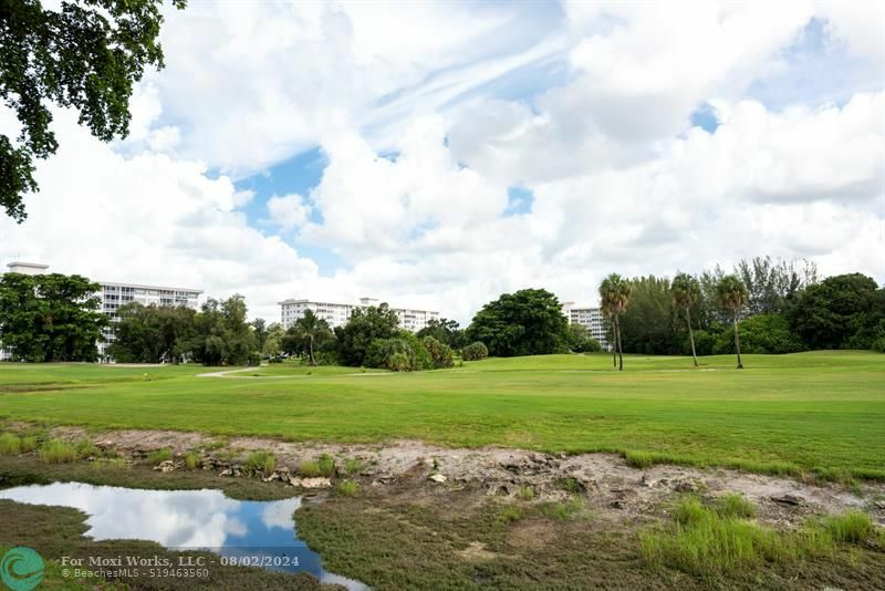 Property Photo:  3251 S Palm Aire Dr 104  FL 33069 