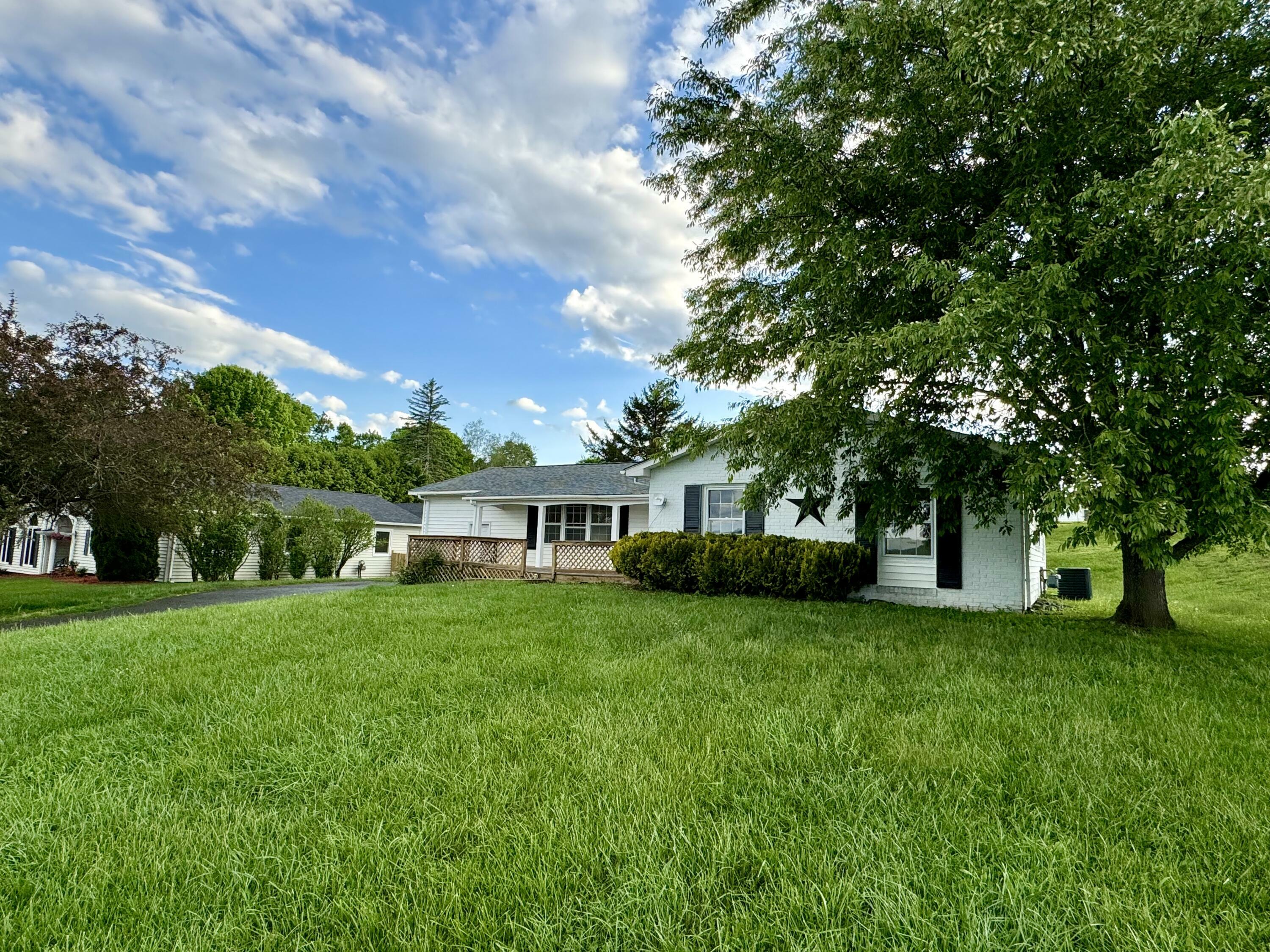 Property Photo:  611 May Apple Trl  WV 24901 