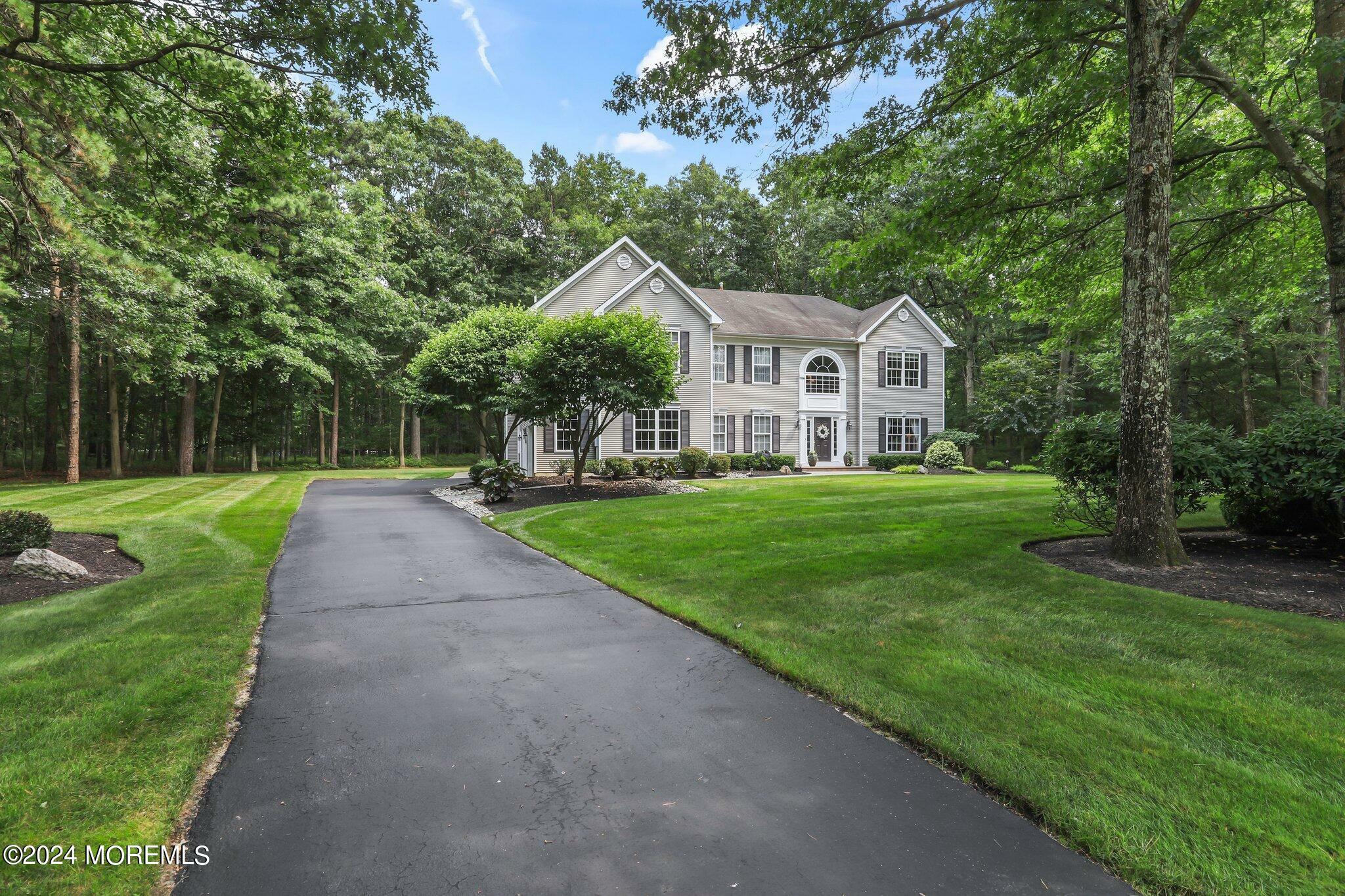 Property Photo:  8 Iroquois Court  NJ 07722 