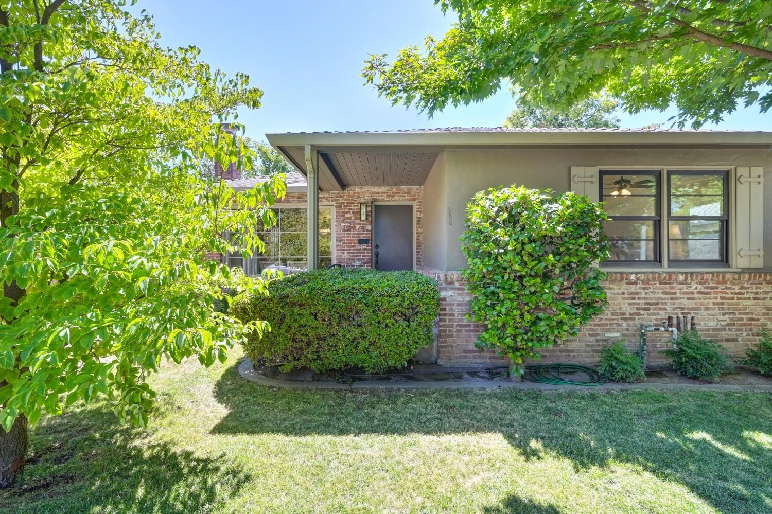 Property Photo:  250 Meister Way  CA 95819 